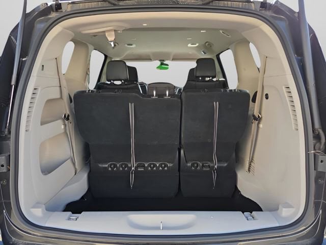 2023 Chrysler Pacifica Touring L - Photo 25