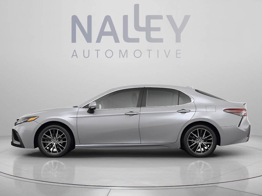 Used 2023 Toyota Camry SE Sedan