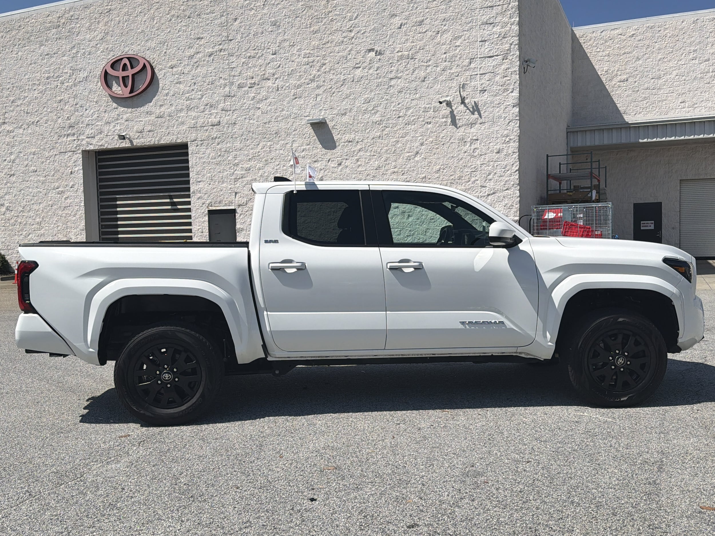 2024 Toyota Tacoma SR5 - Photo 31