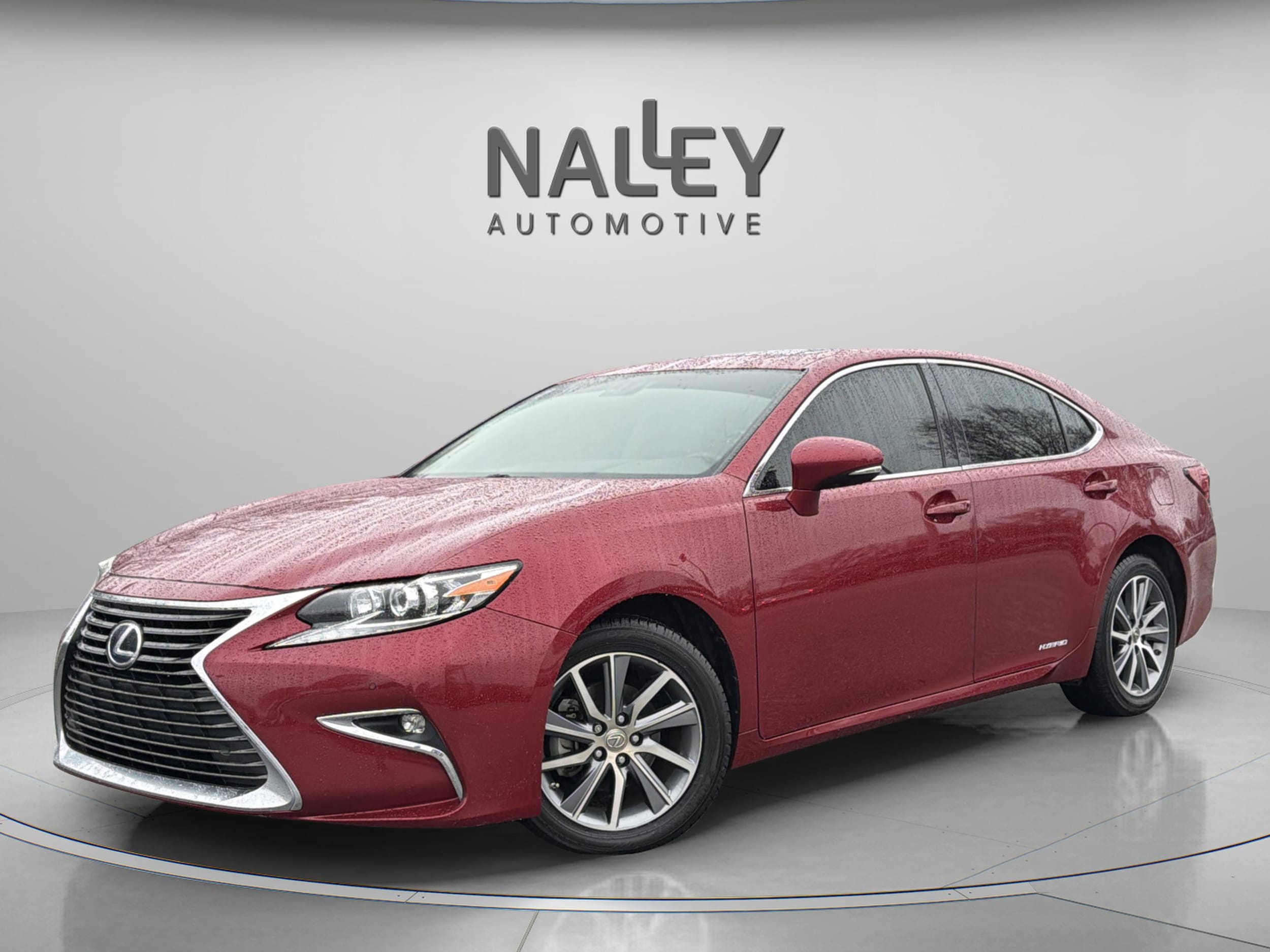 2016 Lexus ES 300h's photo