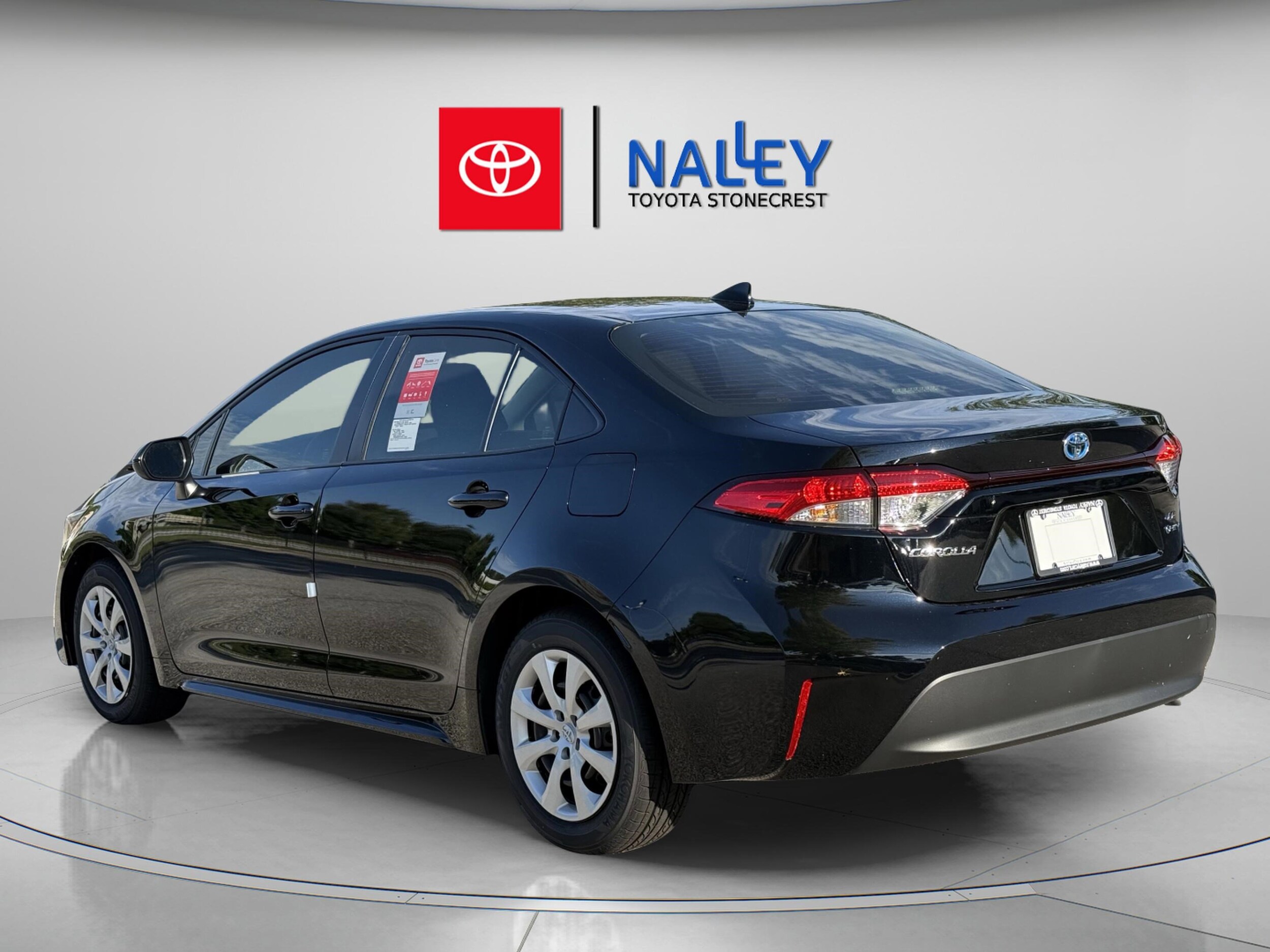 2025 Toyota Corolla Hybrid LE photo 2