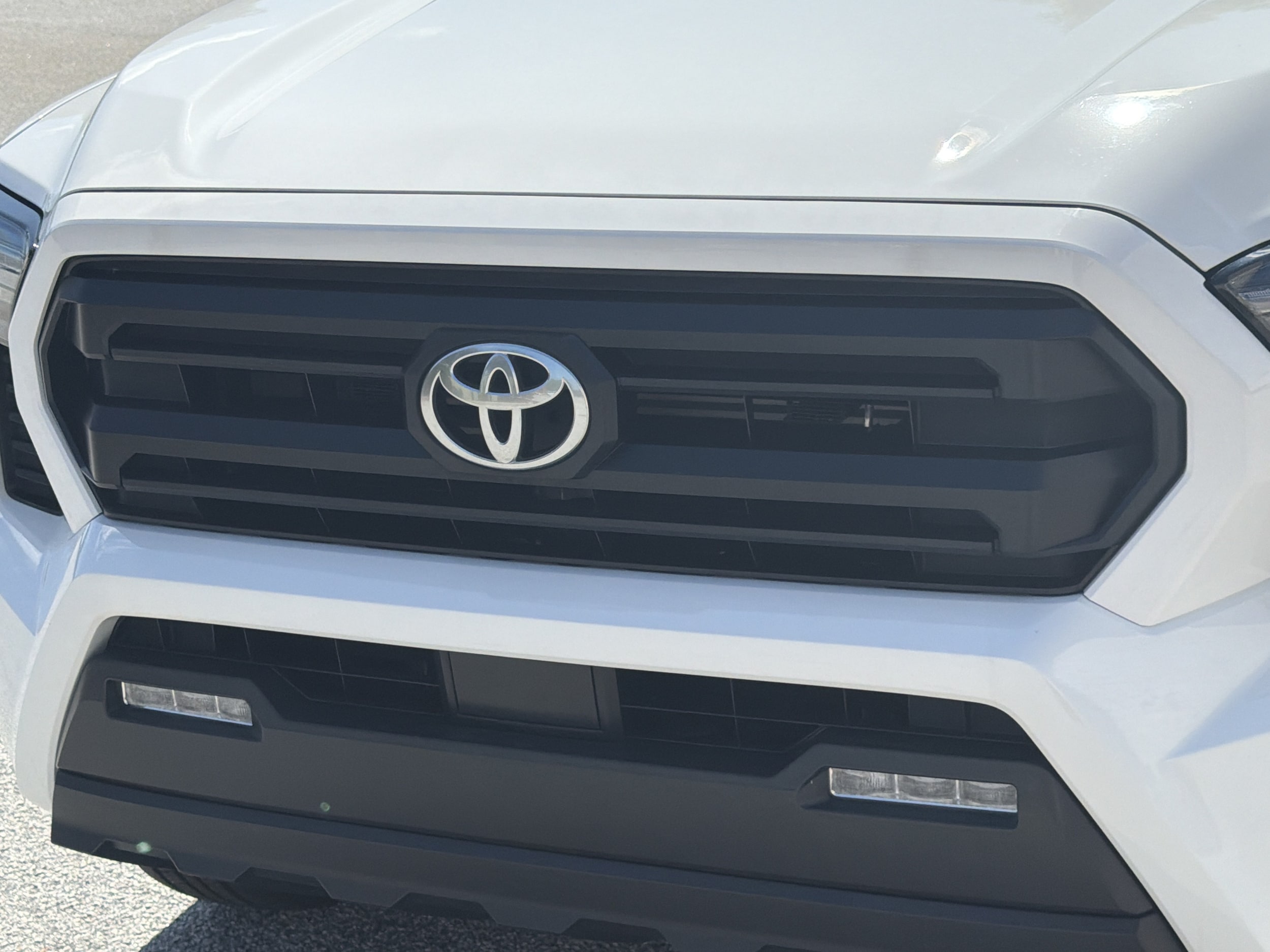 2024 Toyota Tacoma SR5 - Photo 34
