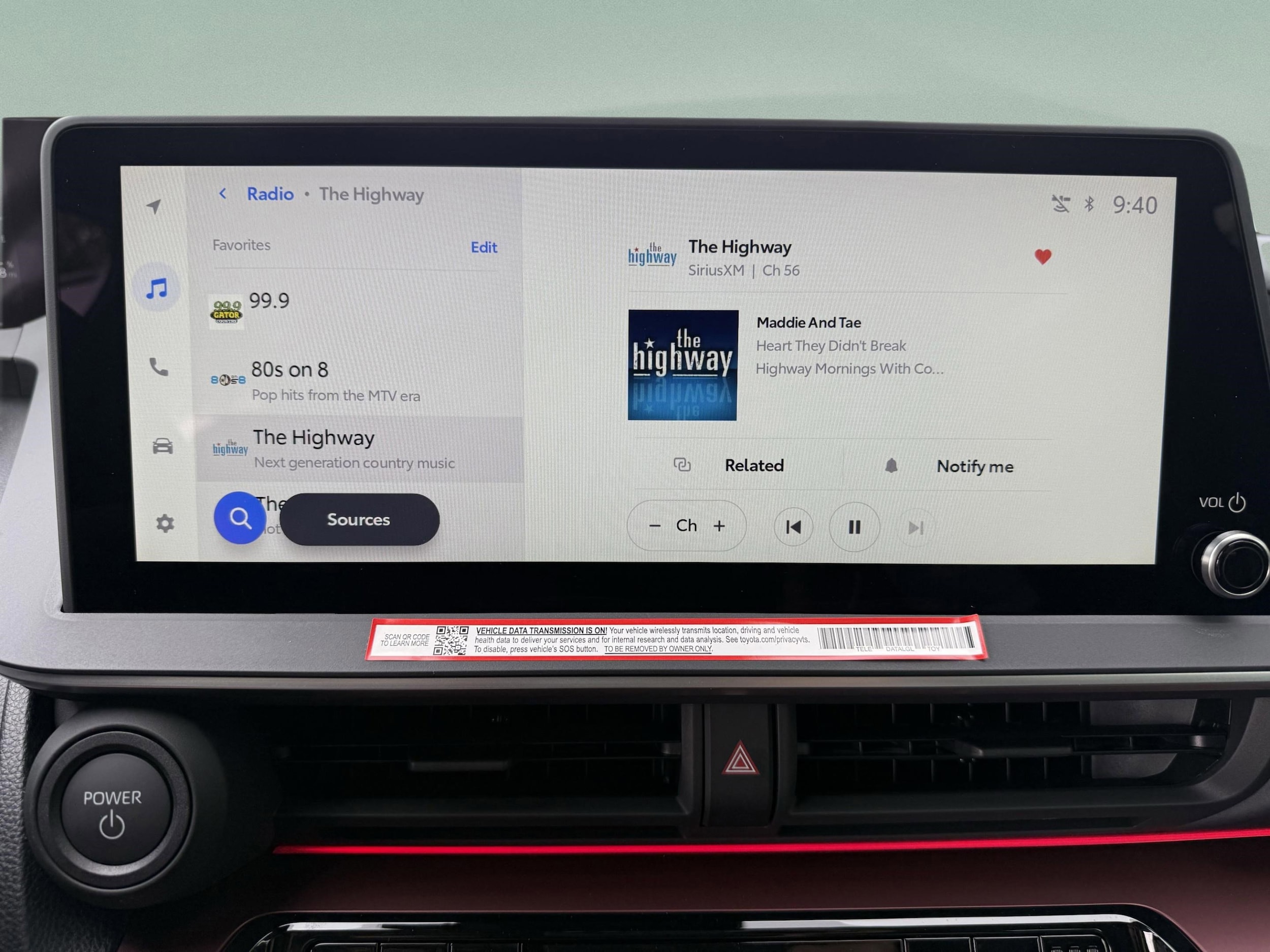2025 Toyota Prius XSE - Photo 10