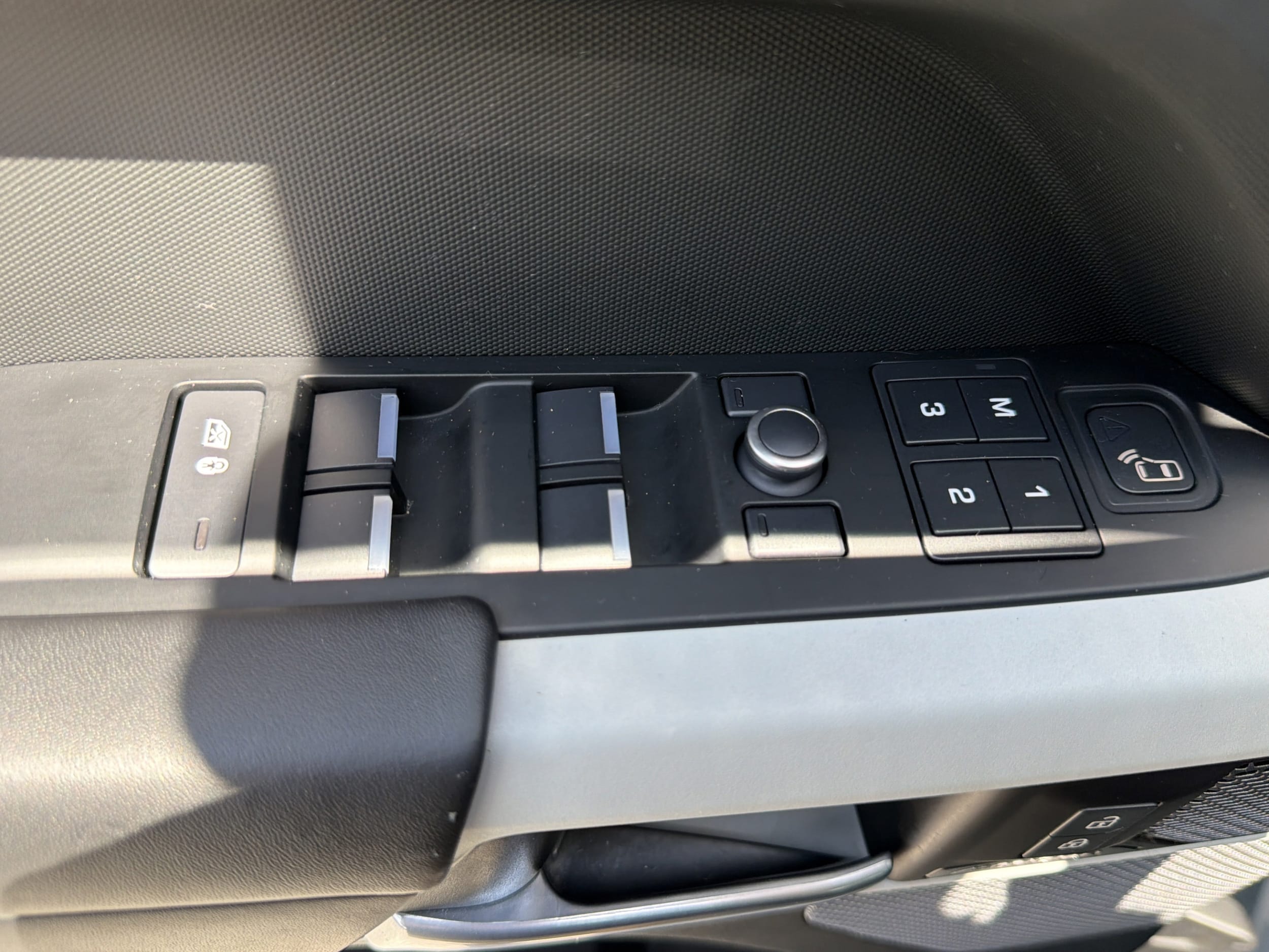 2020 Land Rover Defender HSE - Photo 27