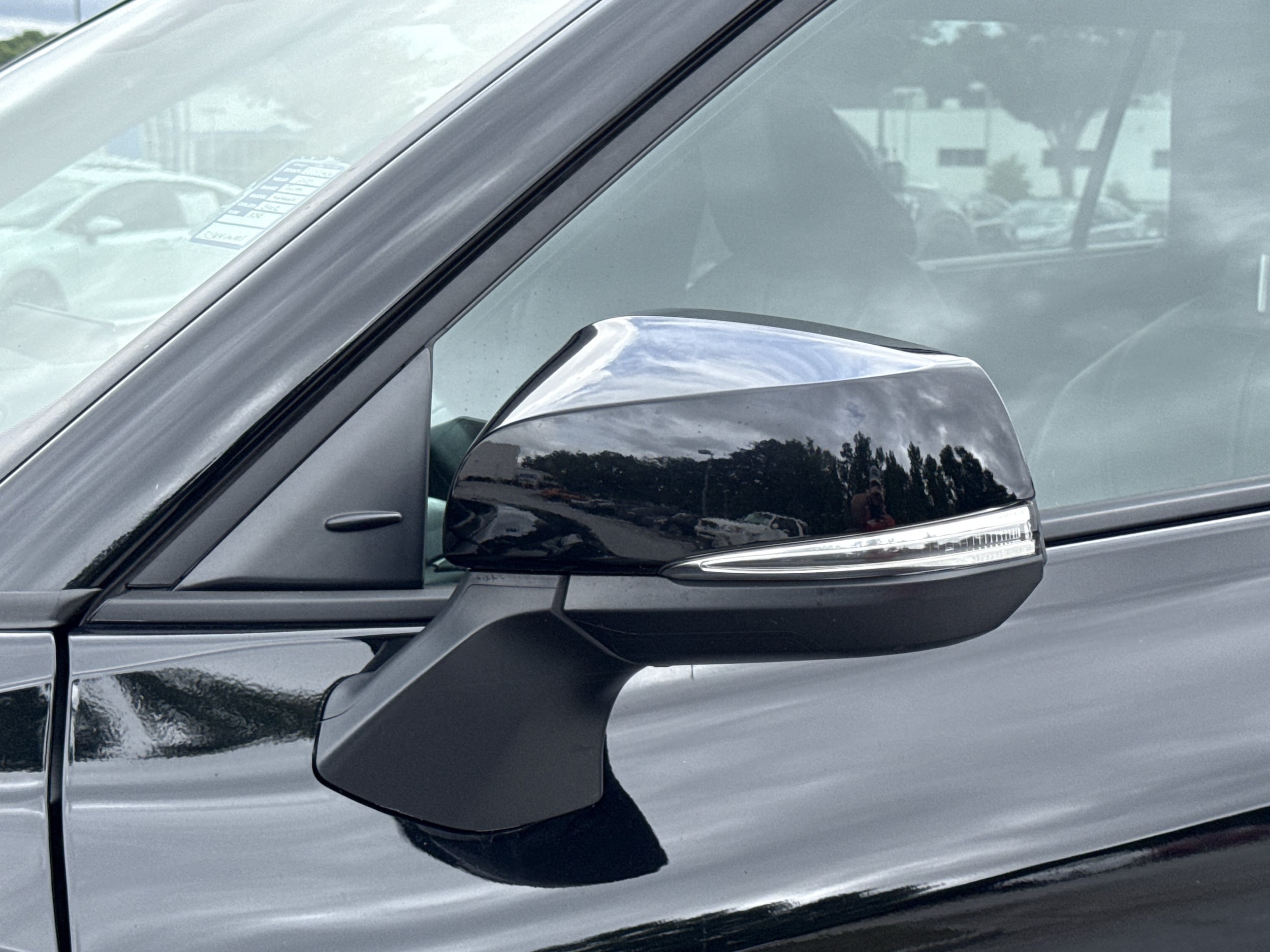 2025 Toyota Highlander XSE - Photo 36