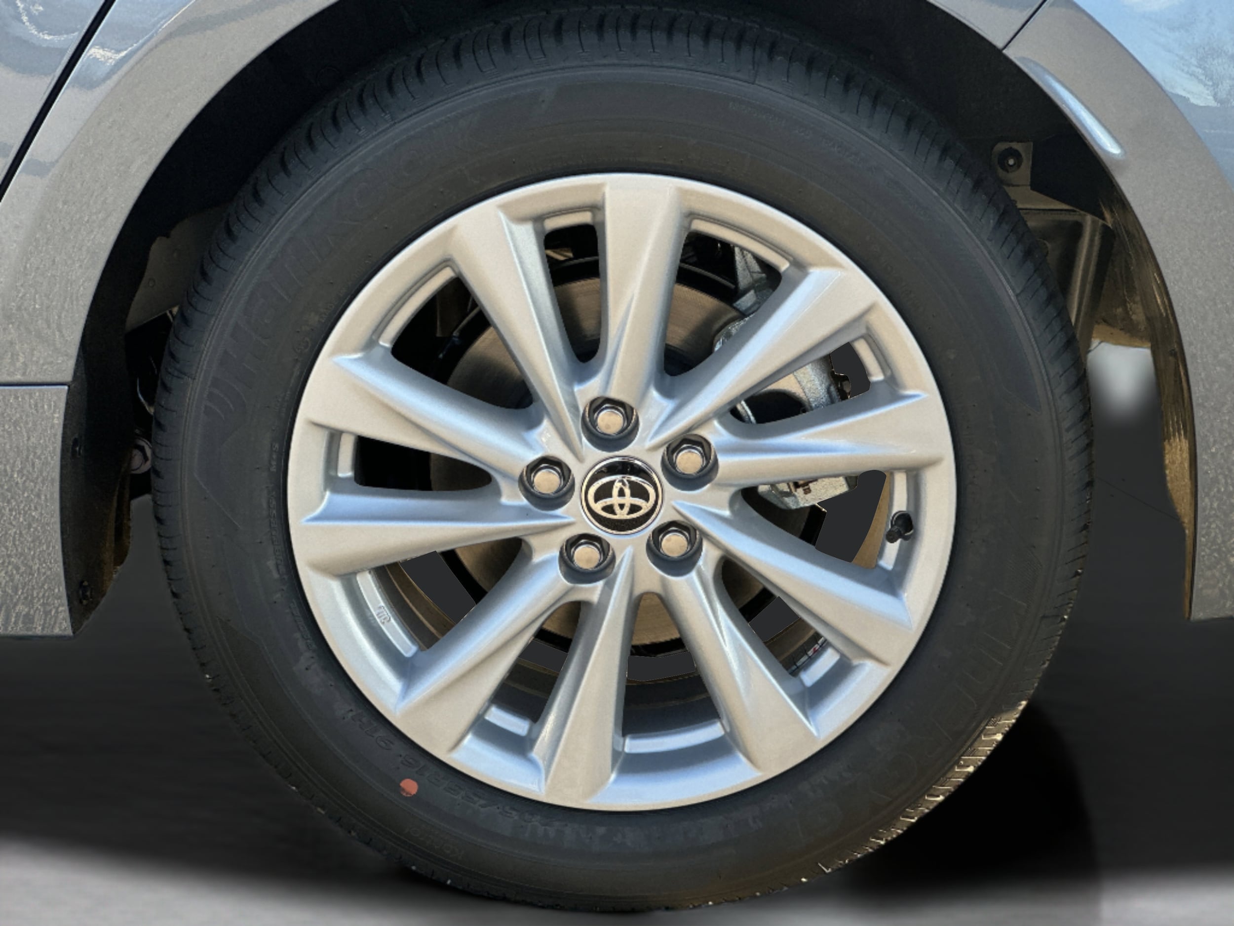 2026 Toyota Corolla LE - Photo 28