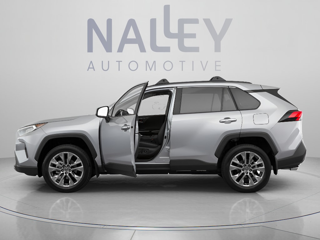 Used 2021 Toyota RAV4 XLE SUV
