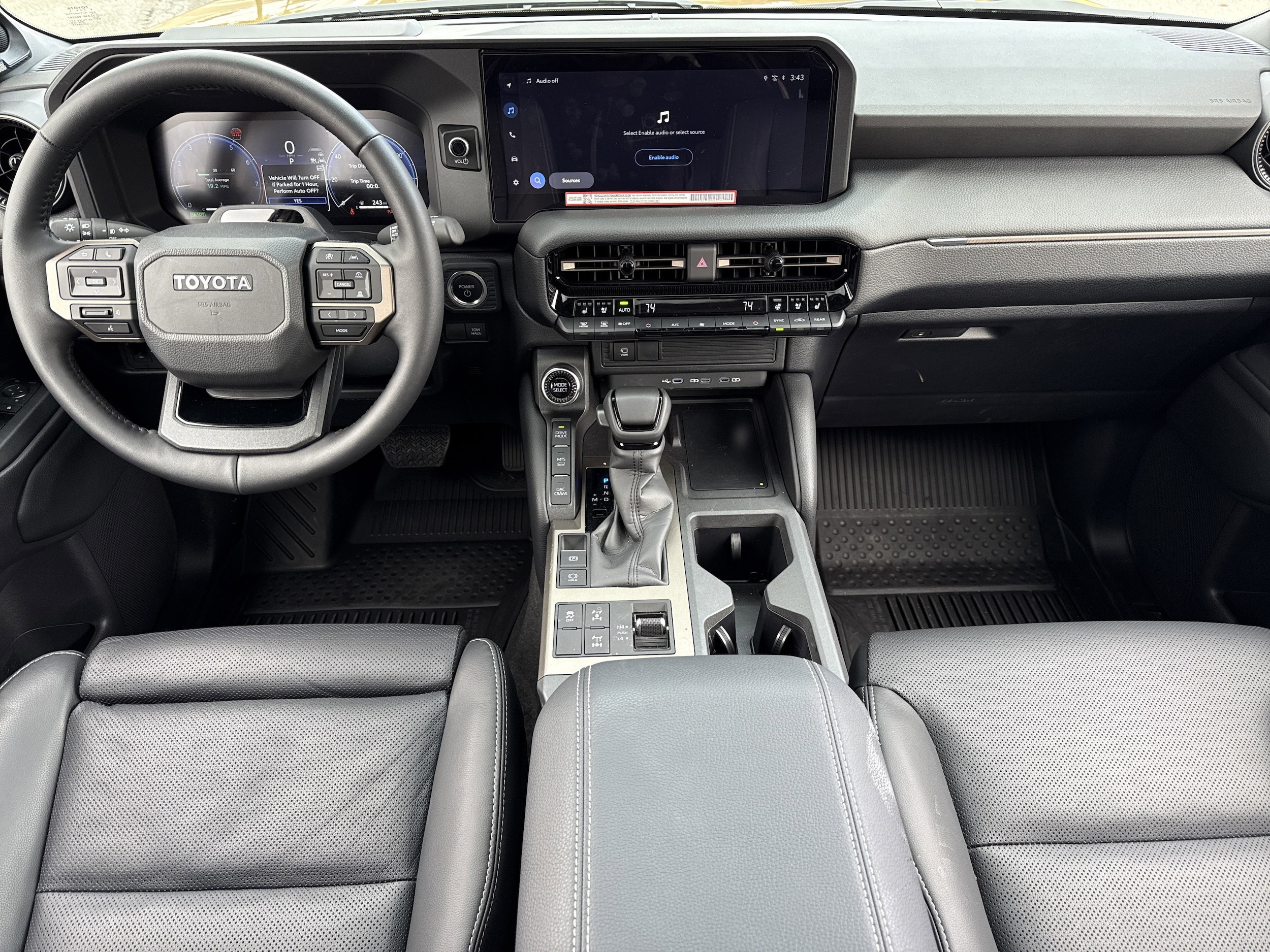 ほぼ新品！CLEL 2025AW set up ほぼ新品！CLEL 2025AW set up