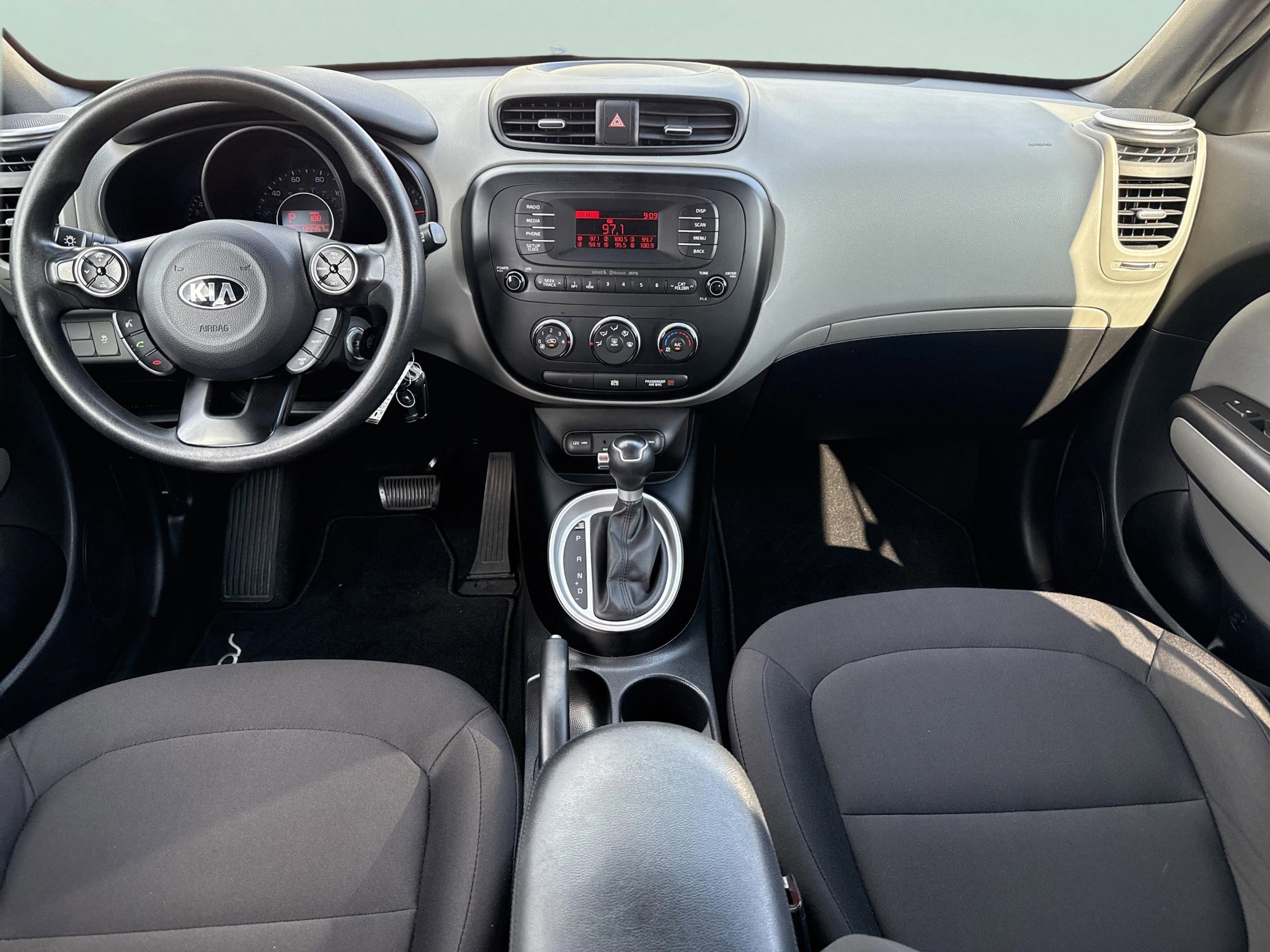 Used 2015 Kia Soul Base with VIN KNDJN2A22F7235971 for sale in Lithonia, GA