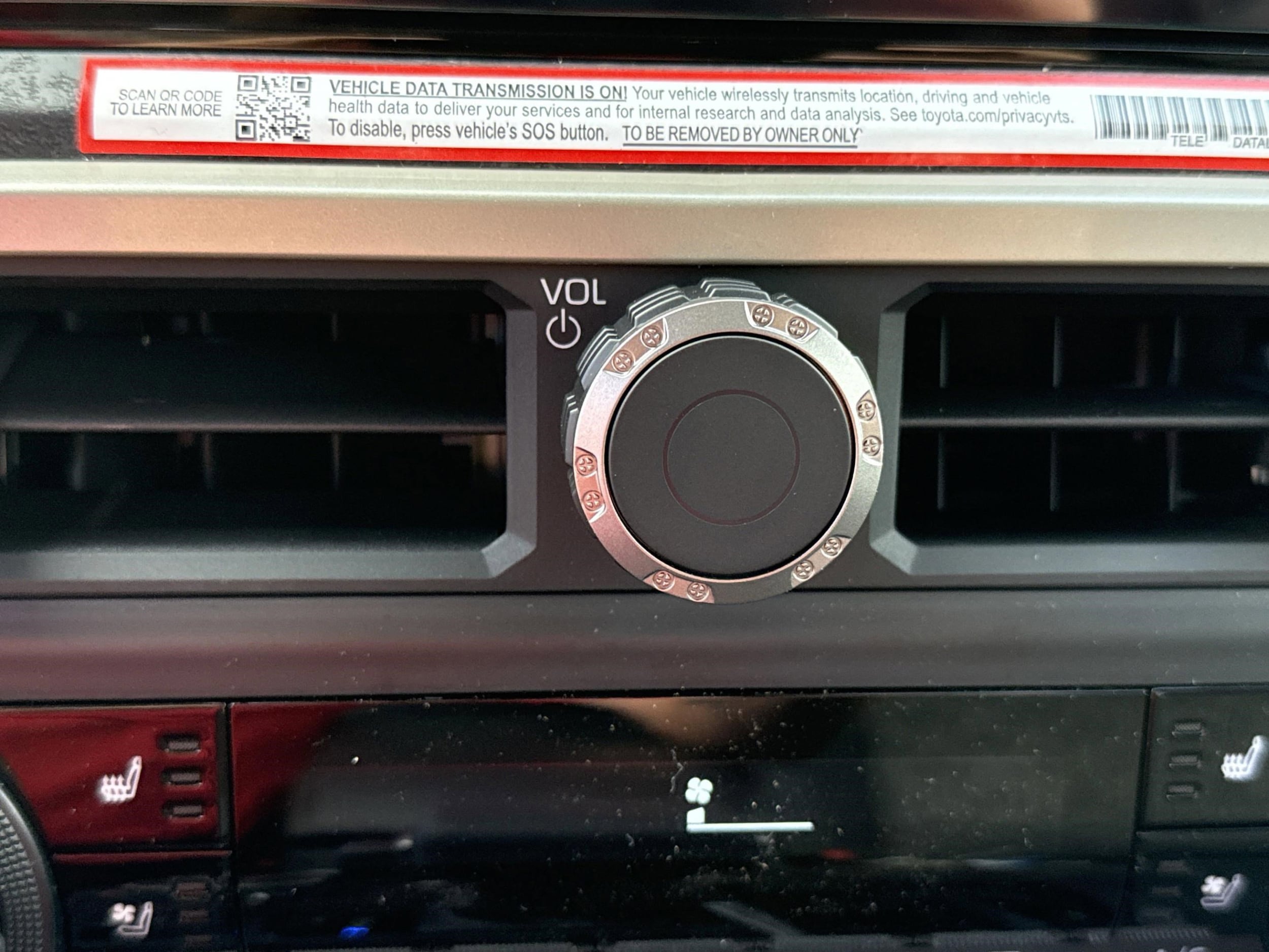 2025 Toyota Tacoma Limited - Photo 15