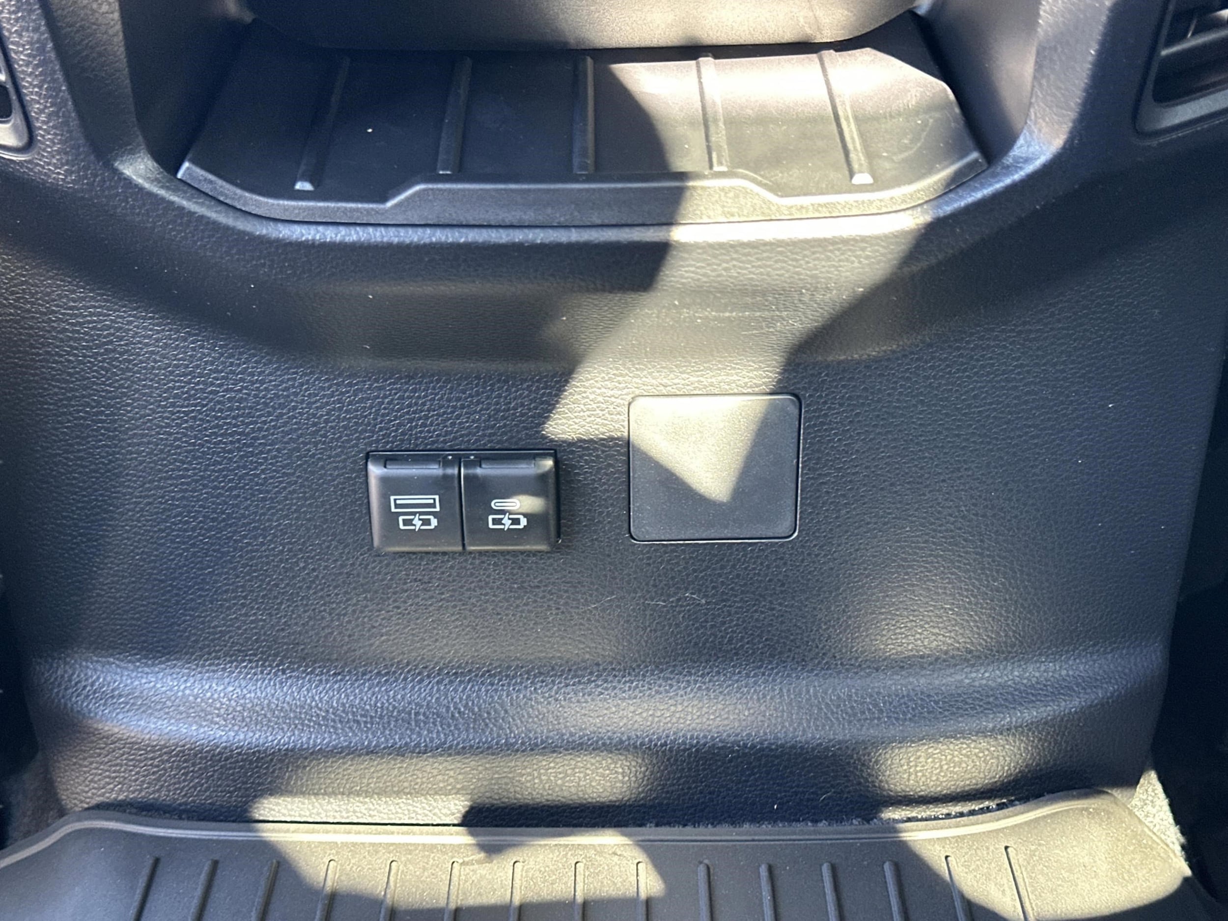 2026 Toyota Tundra Limited - Photo 28