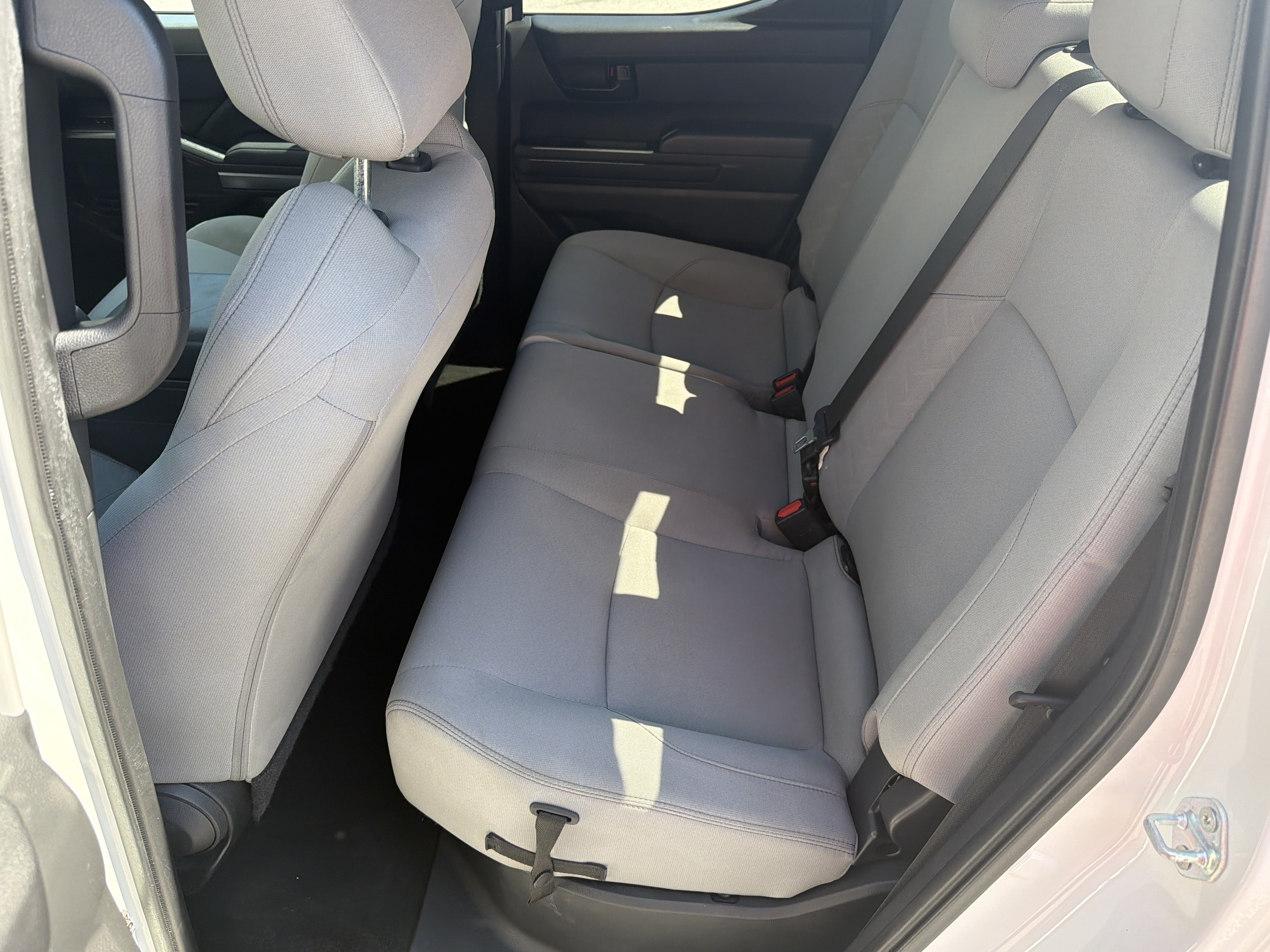 2024 Toyota Tacoma SR5 - Photo 21