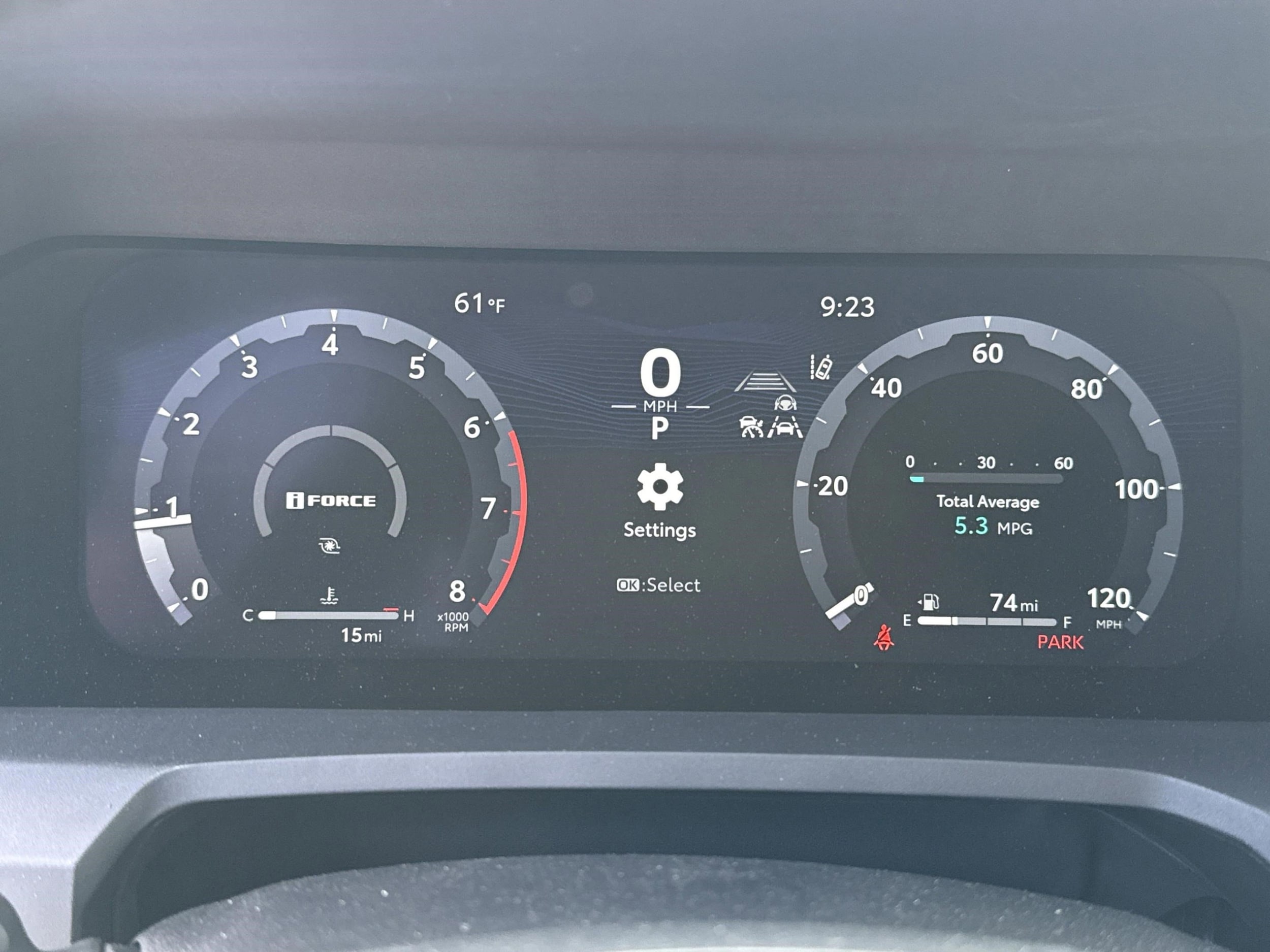 2025 Toyota Tacoma Limited - Photo 25