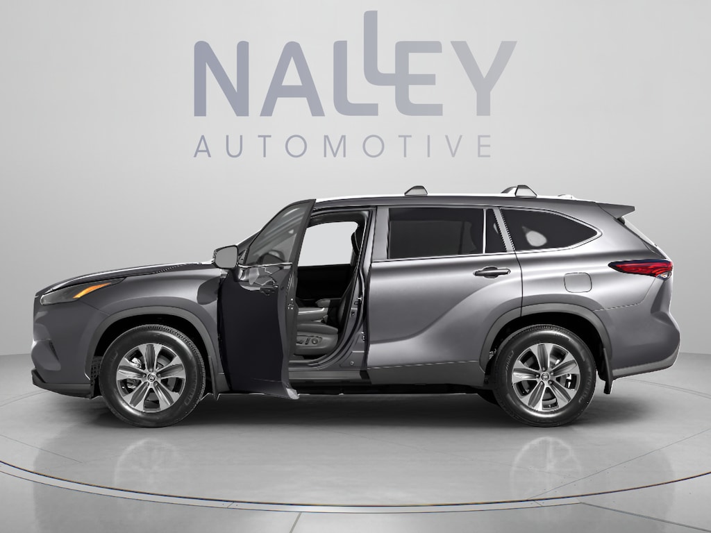 Used 2023 Toyota Highlander XLE SUV