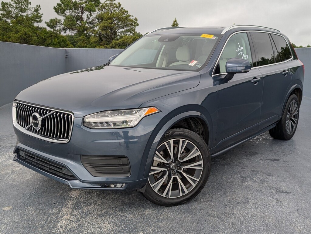 Used 2020 Volvo XC90 Momentum SUV
