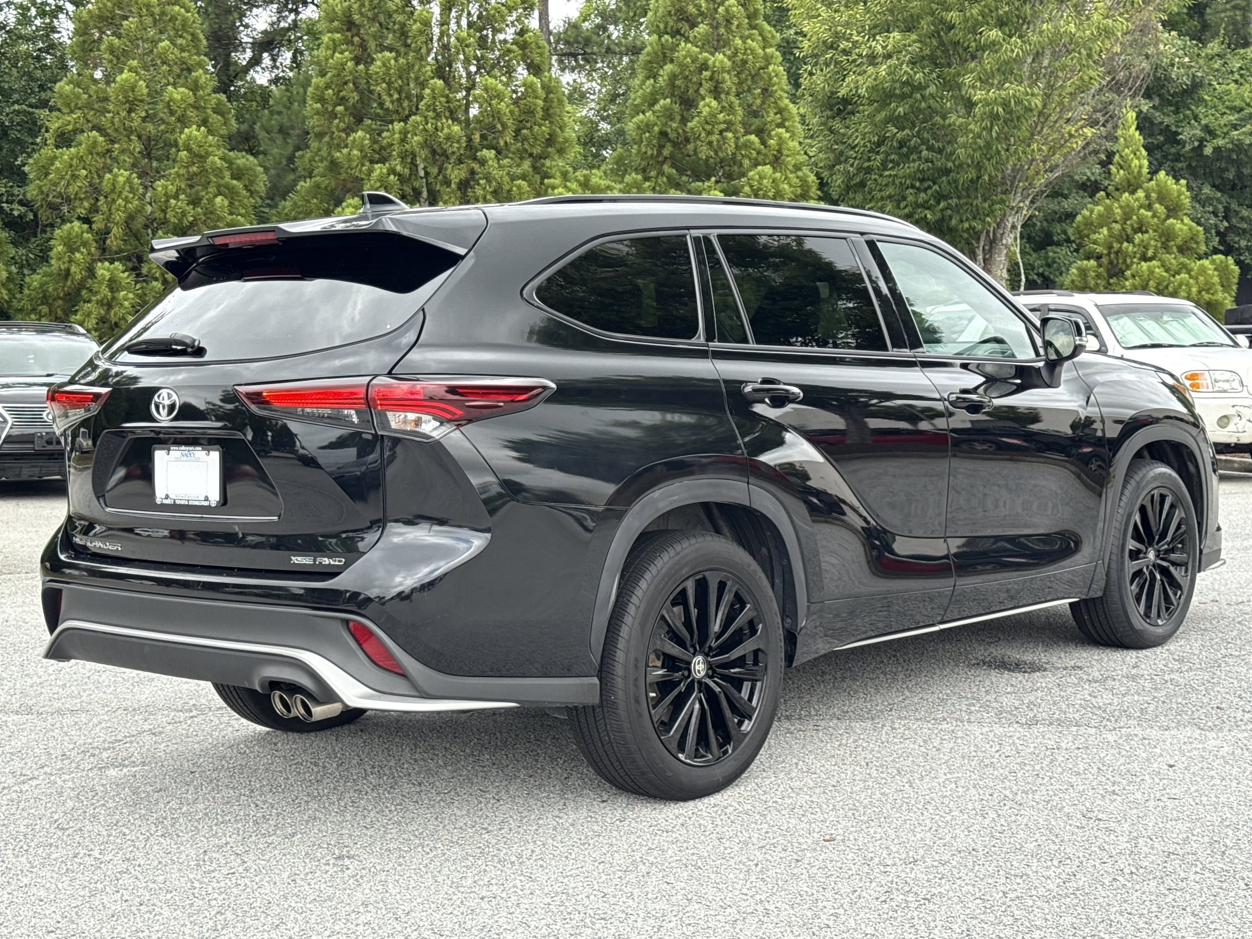2025 Toyota Highlander XSE - Photo 30
