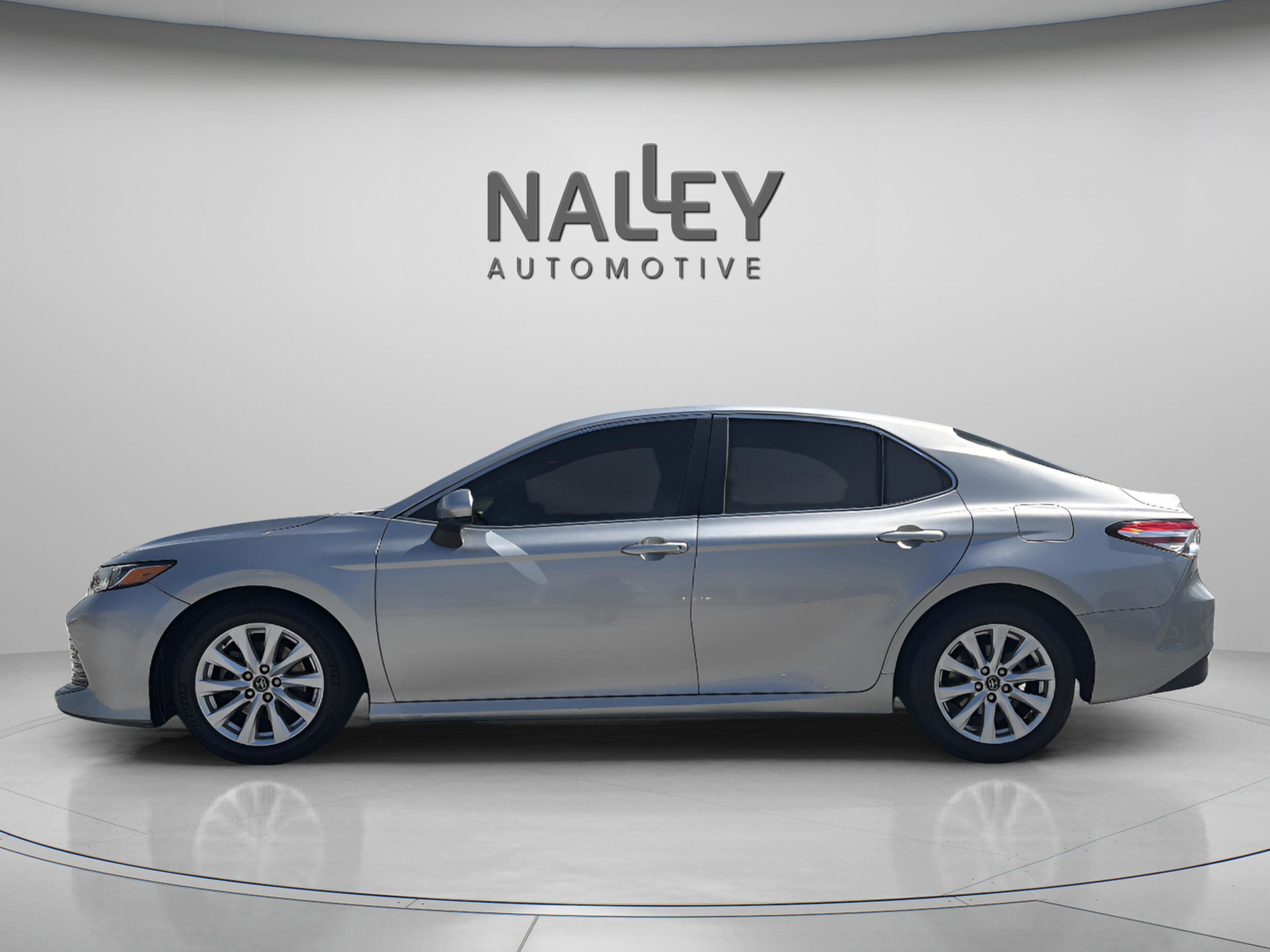 Used 2019 Toyota Camry LE with VIN 4T1B11HK0KU690650 for sale in Stonecrest, GA