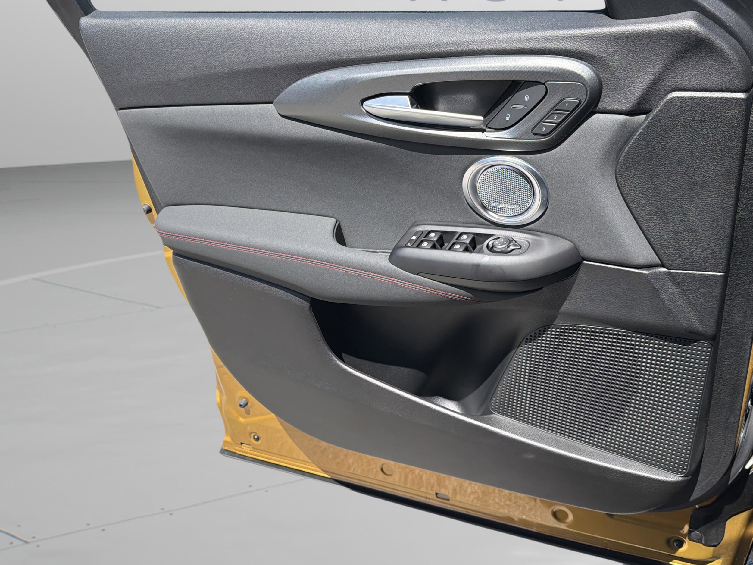 2024 Dodge Hornet R/T Plus - Photo 17