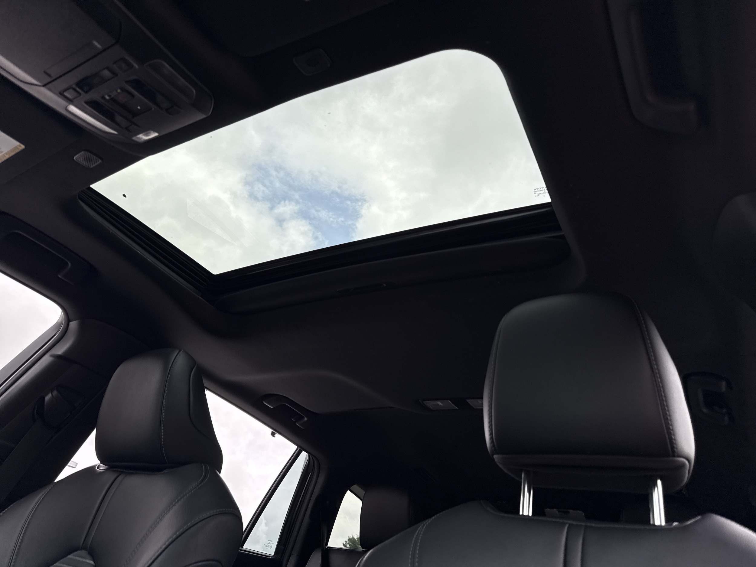 2025 Toyota Highlander XSE - Photo 6