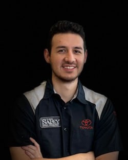 Staff member Uriel Rios from ID_f3b67c62f5d7