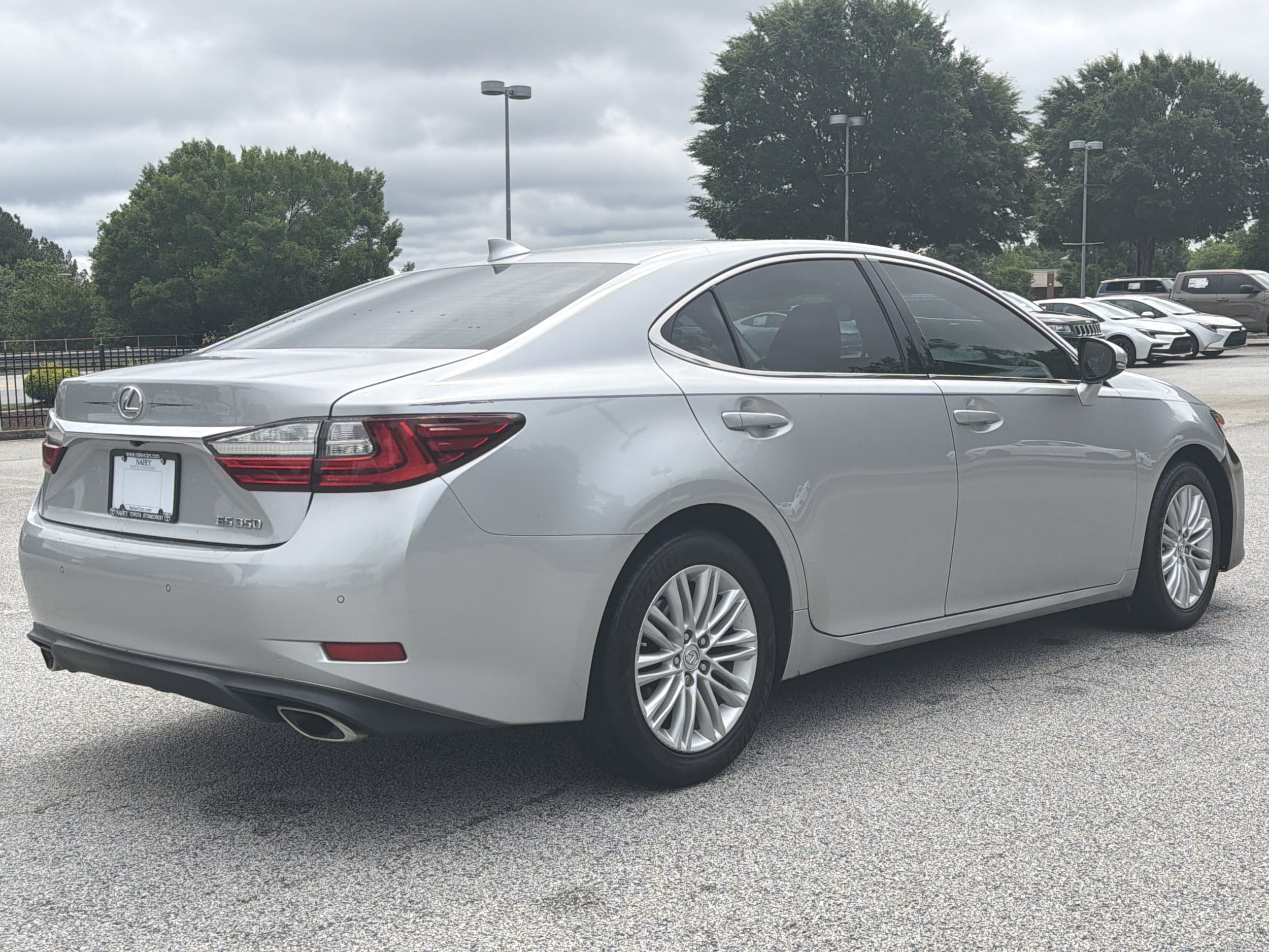 2017 Lexus ES 350 350's photo