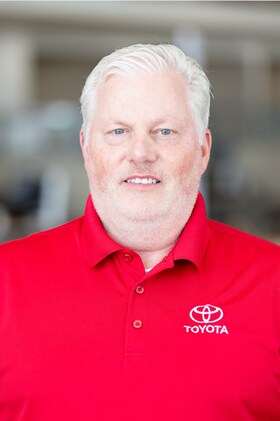 Staff member Denis Rose from ID_b28172