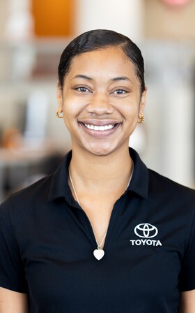 Staff member Daz'Ja Champion from ID_2fc6c8f8678d