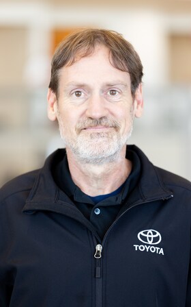 Staff member John Brown from ID_75da192f0da3