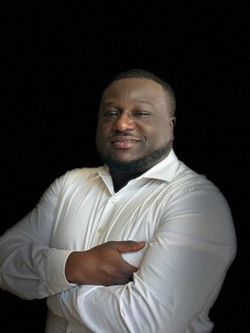 Staff member Shamaul Howard from ID_1b57c263acc2