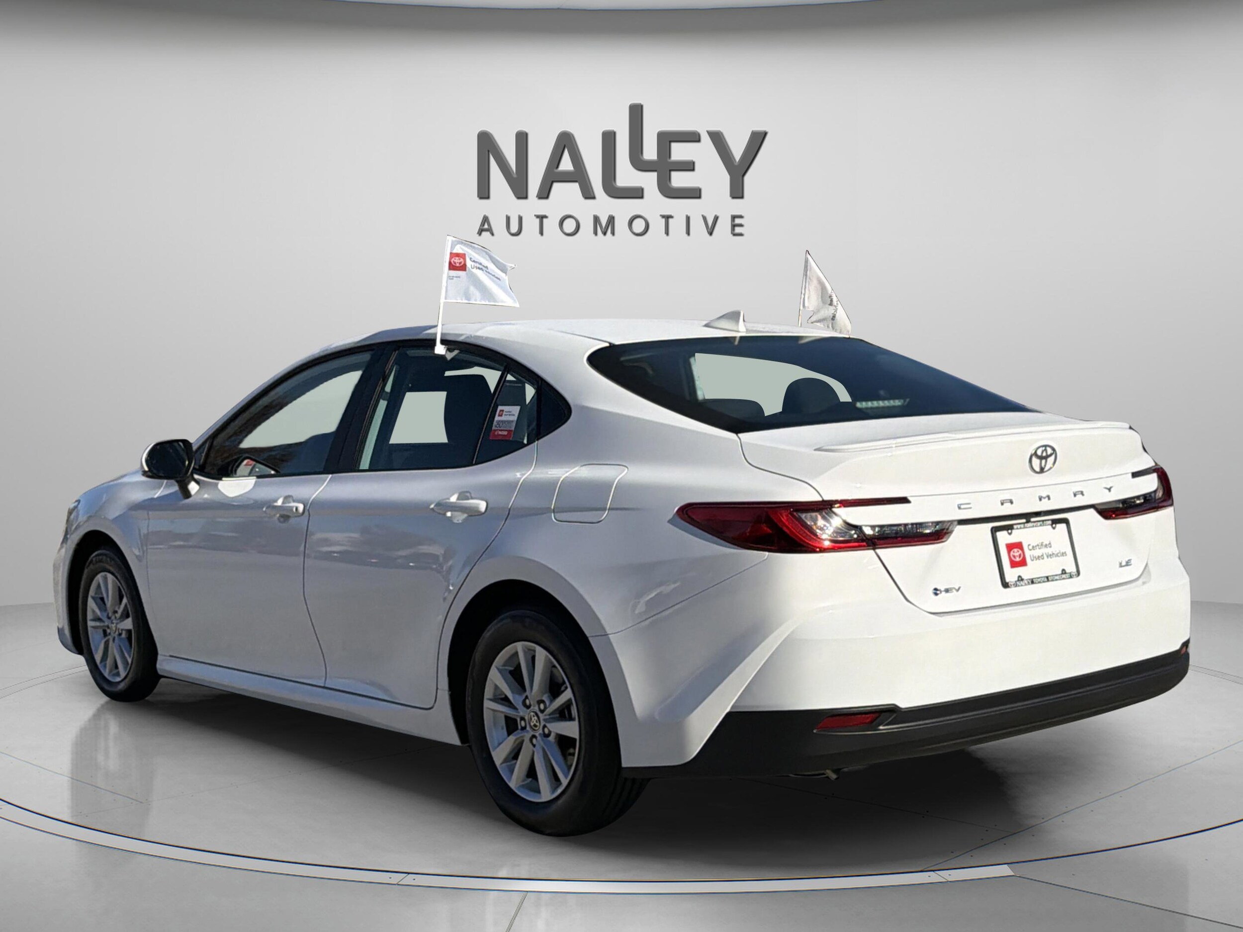 2025 Toyota Camry LE photo 3