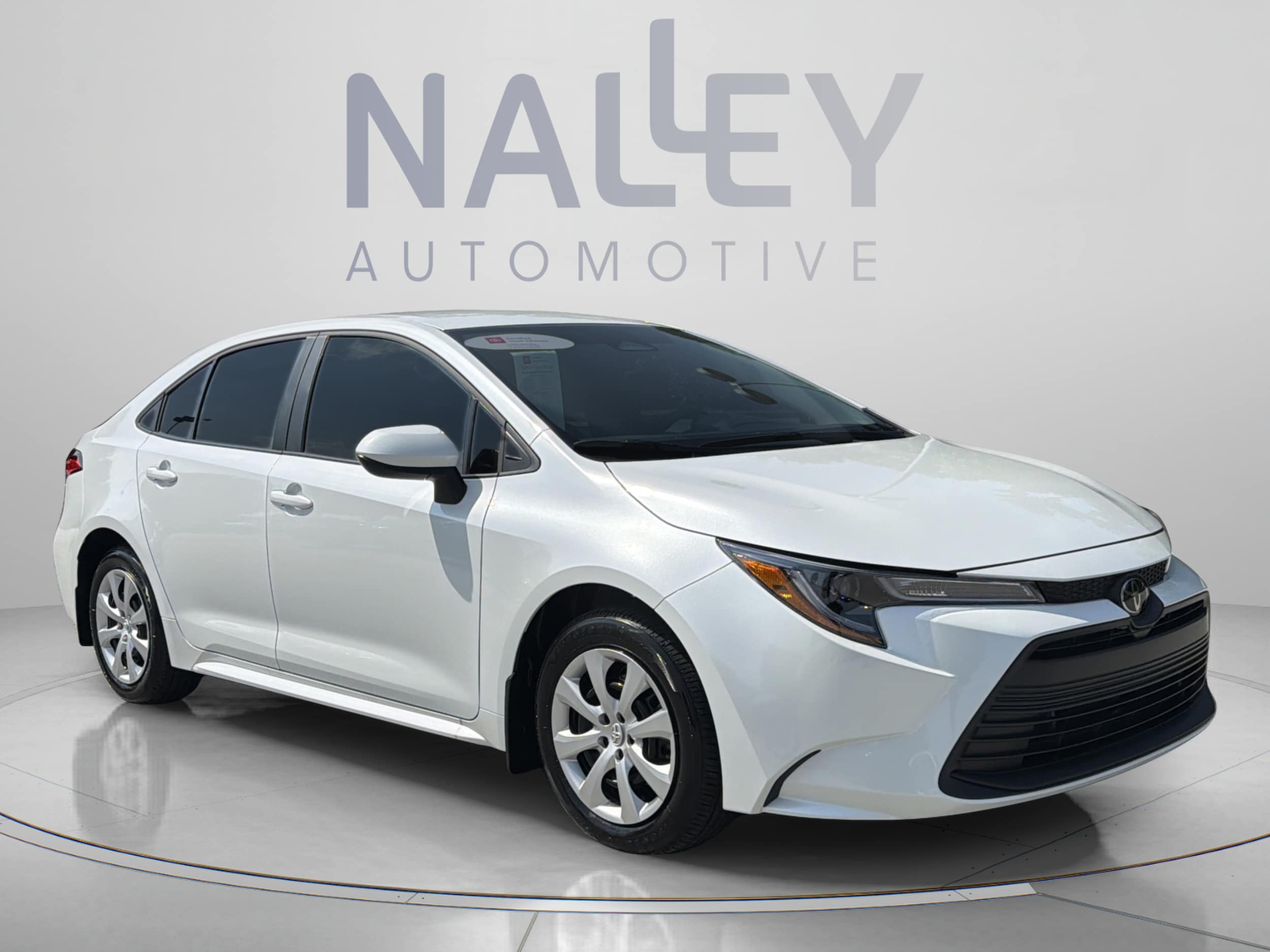 2026 Toyota Corolla LE - Photo 16