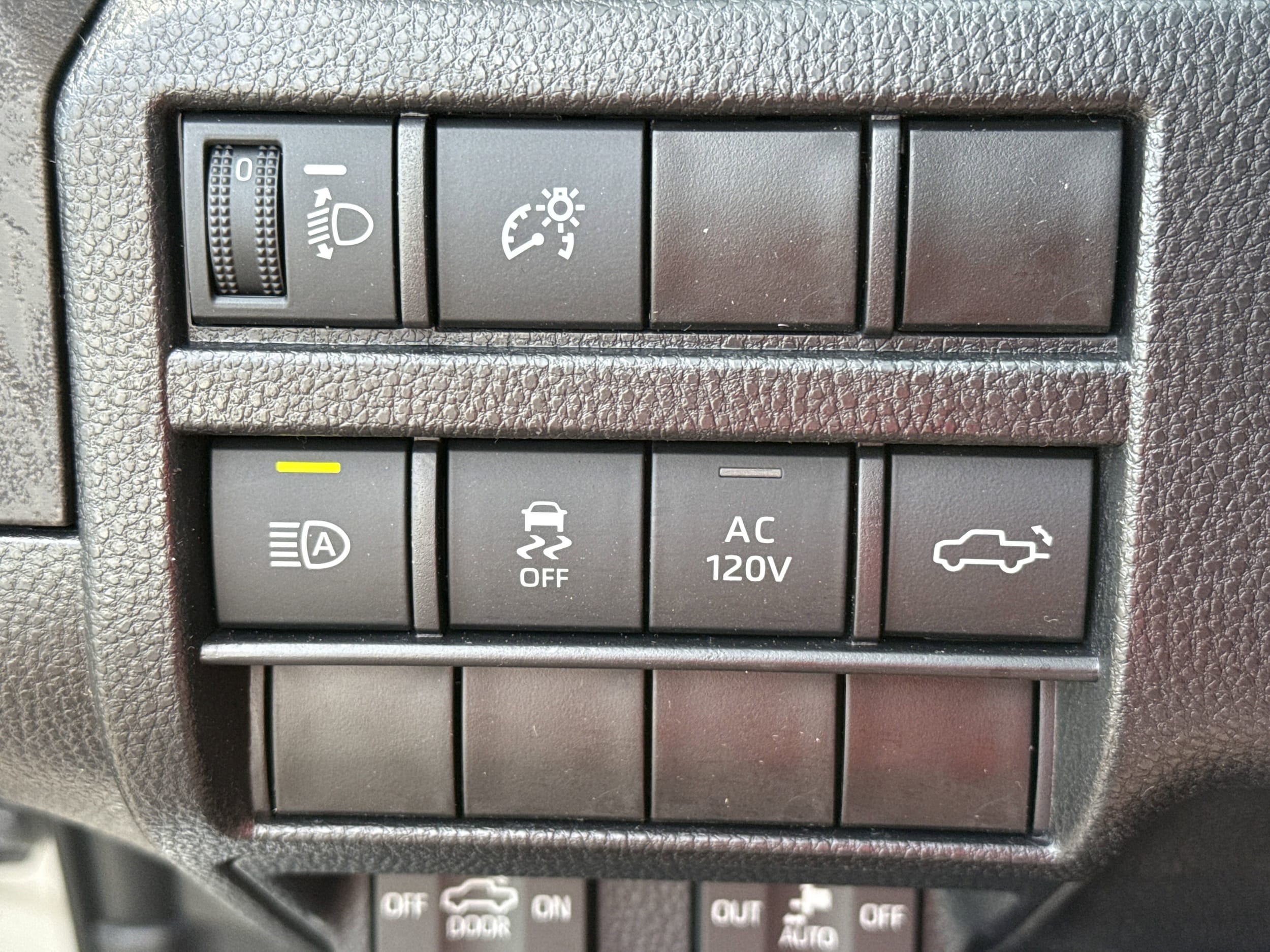 2025 Toyota Tacoma Limited - Photo 26