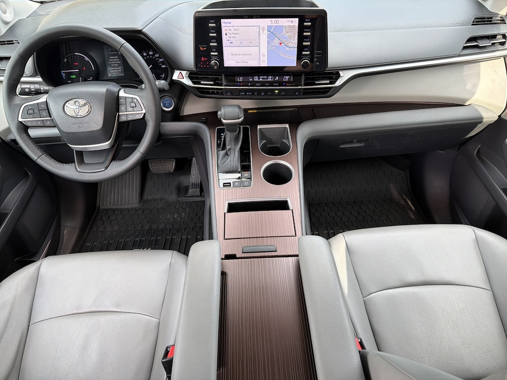 Certified 2022 Toyota Sienna XLE Van Passenger Van