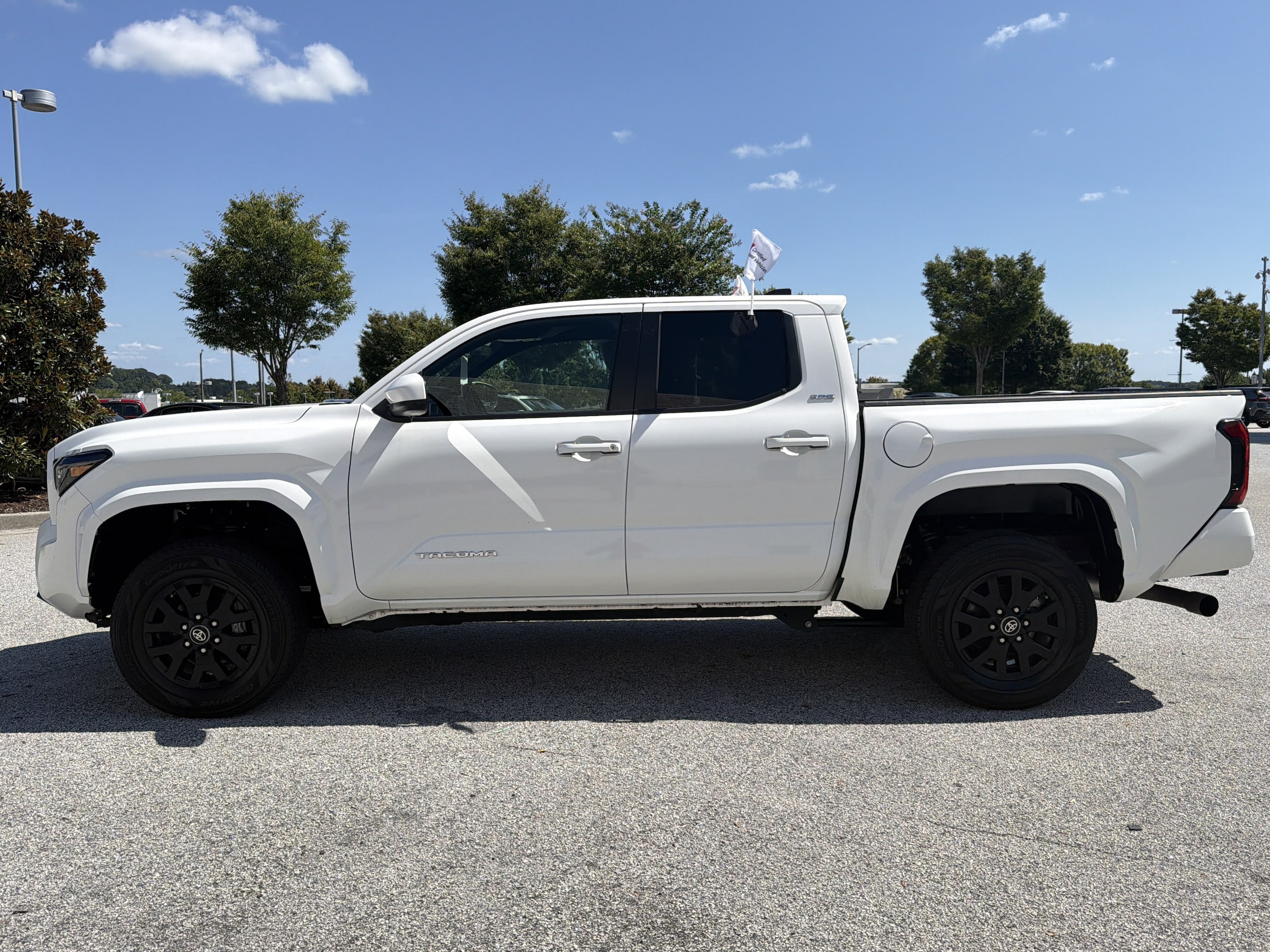 2024 Toyota Tacoma SR5 - Photo 26