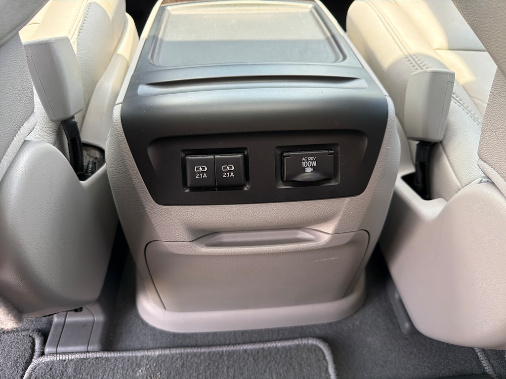 Certified 2020 Toyota Sienna XLE Auto Access Seat Van