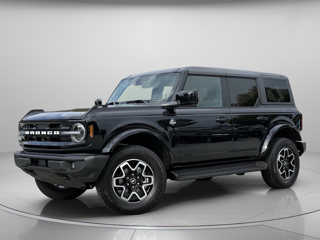 Used 2025 Ford Bronco Outer Banks SUV