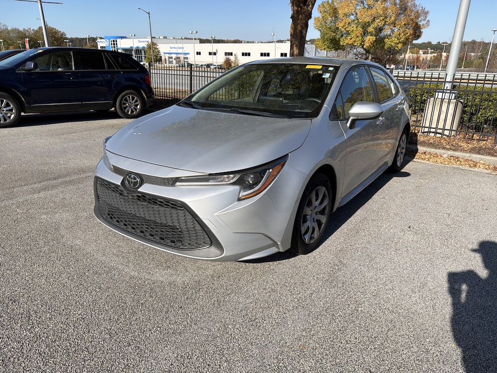 Used 2021 Toyota Corolla LE Sedan