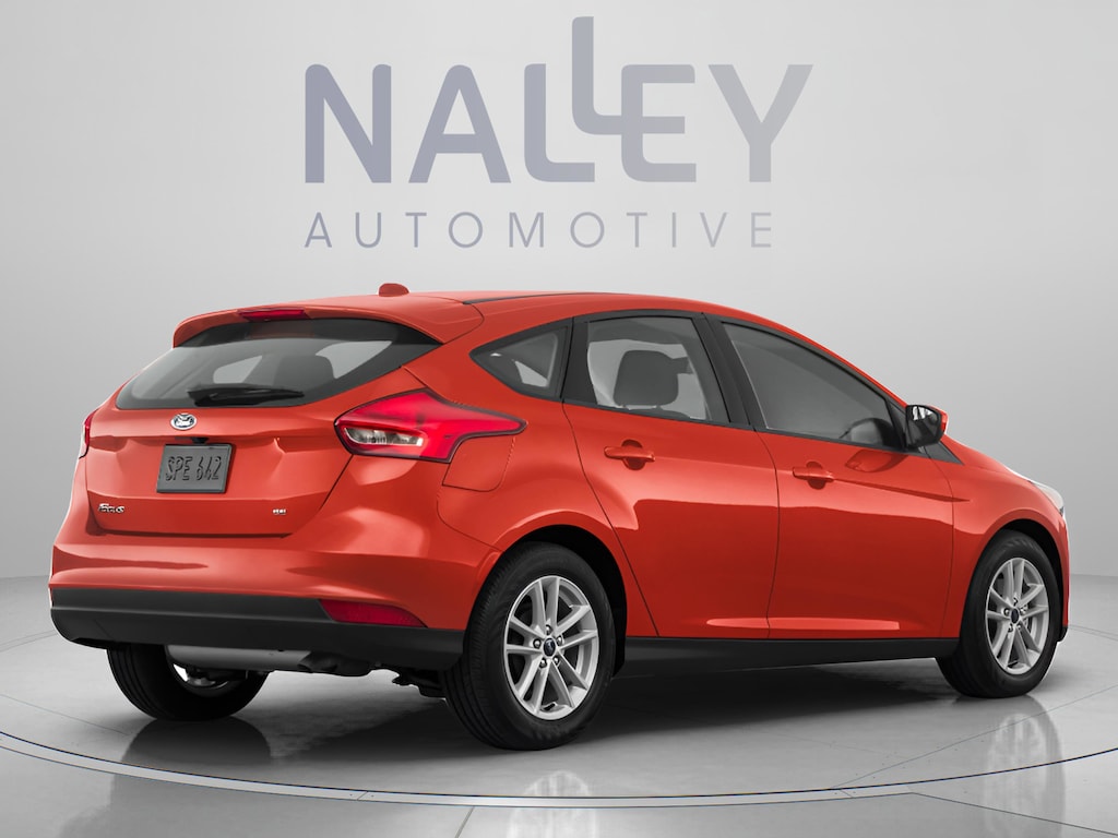 Used 2018 Ford Focus SE Hatchback