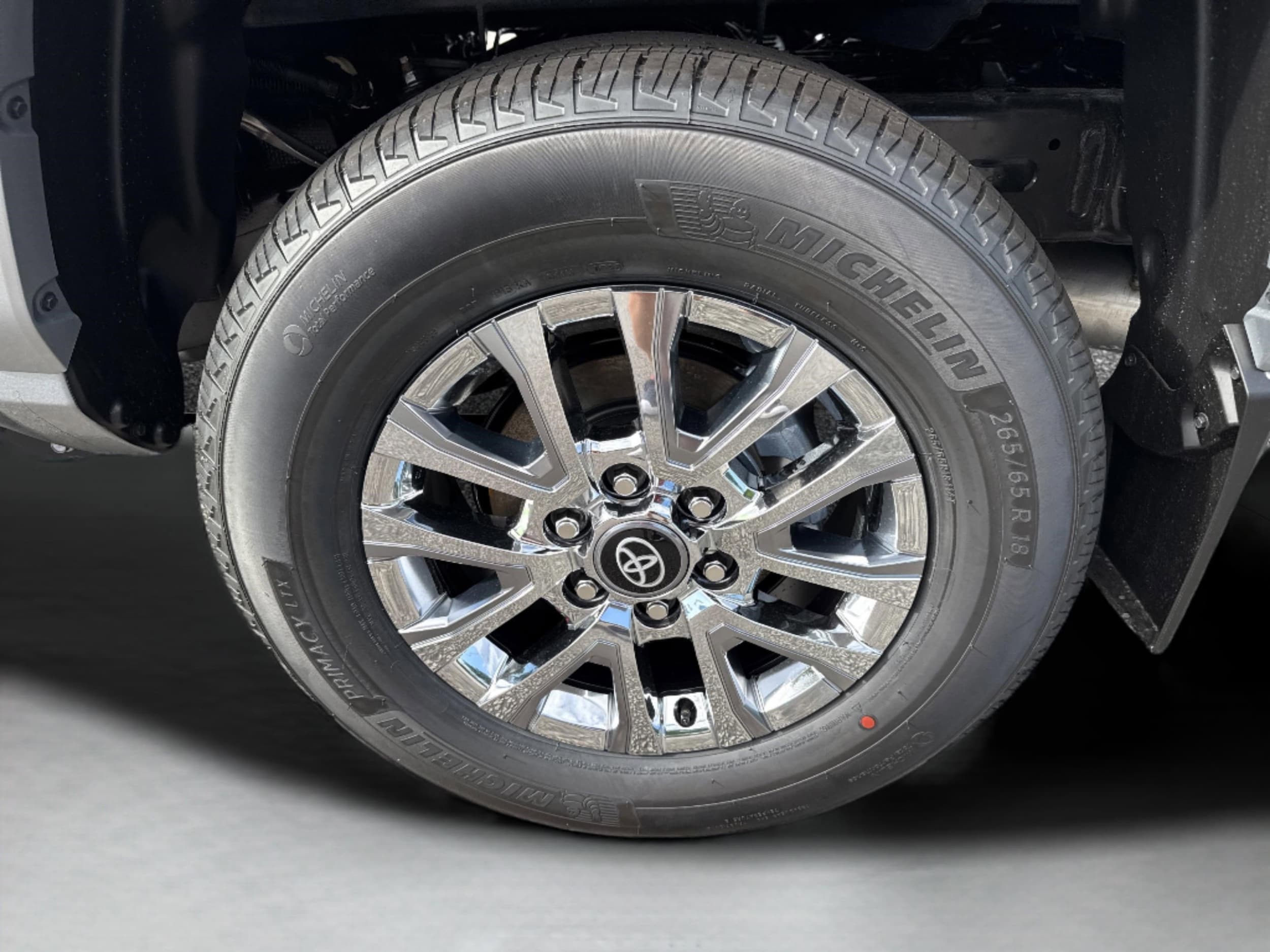 2025 Toyota Tacoma Limited - Photo 40