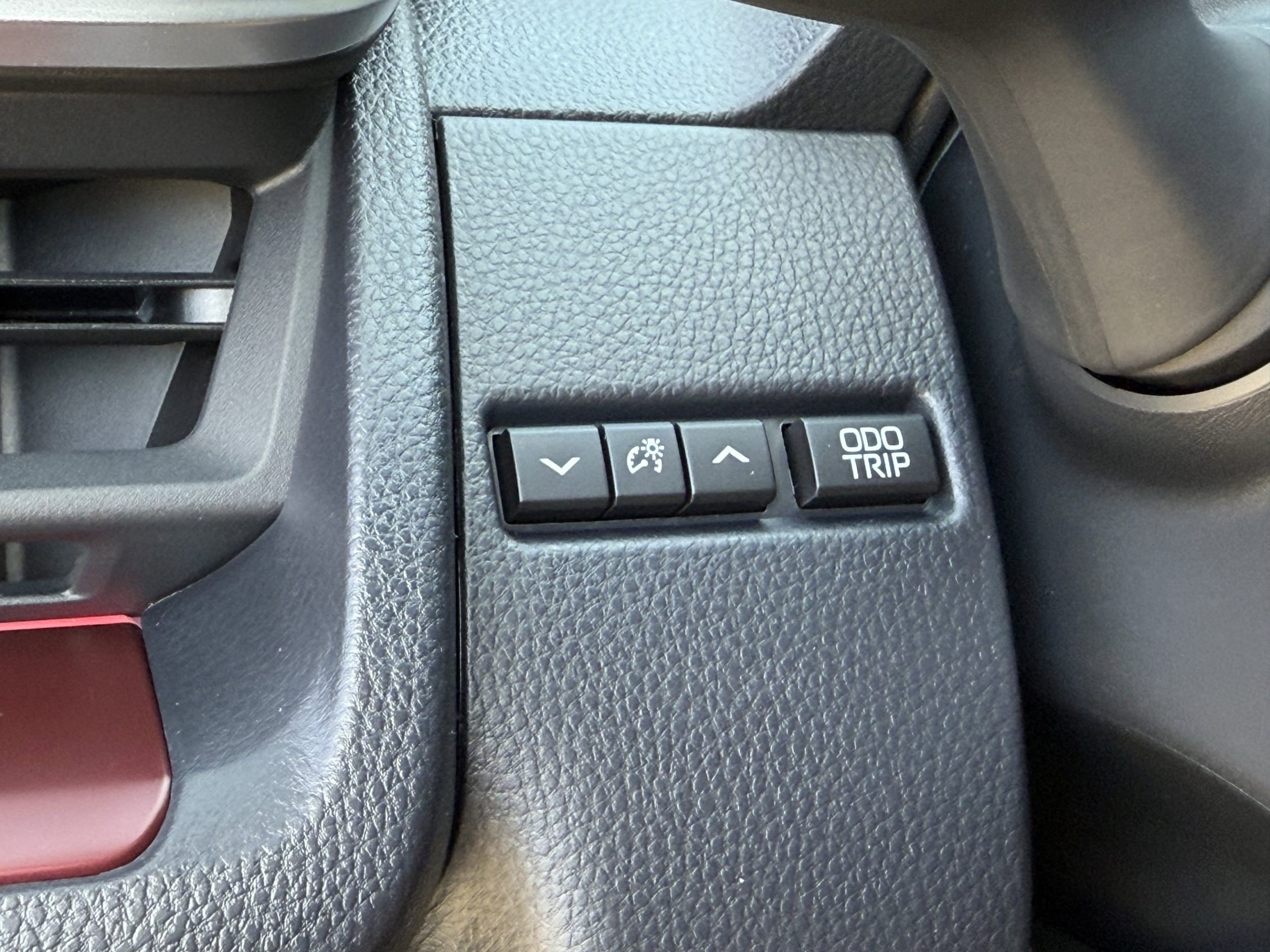 2026 Toyota Prius Plug-in Hybrid XSE - Photo 18