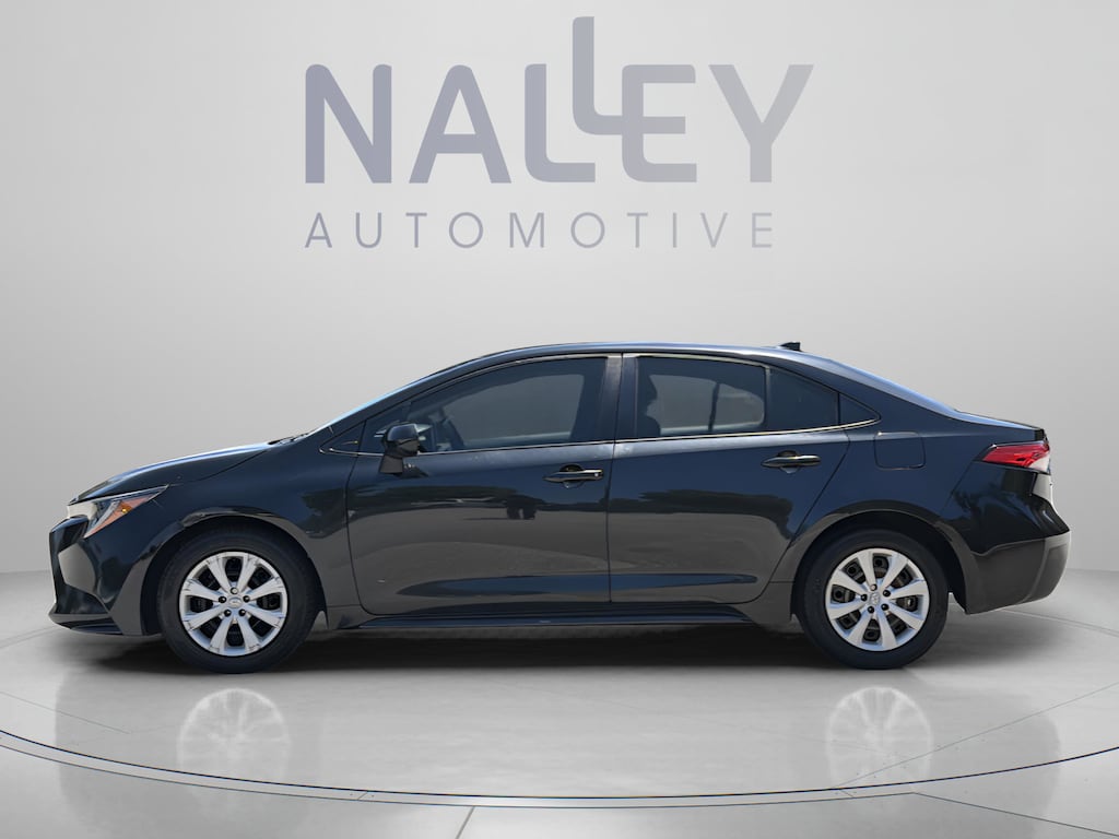 Used 2020 Toyota Corolla LE Sedan