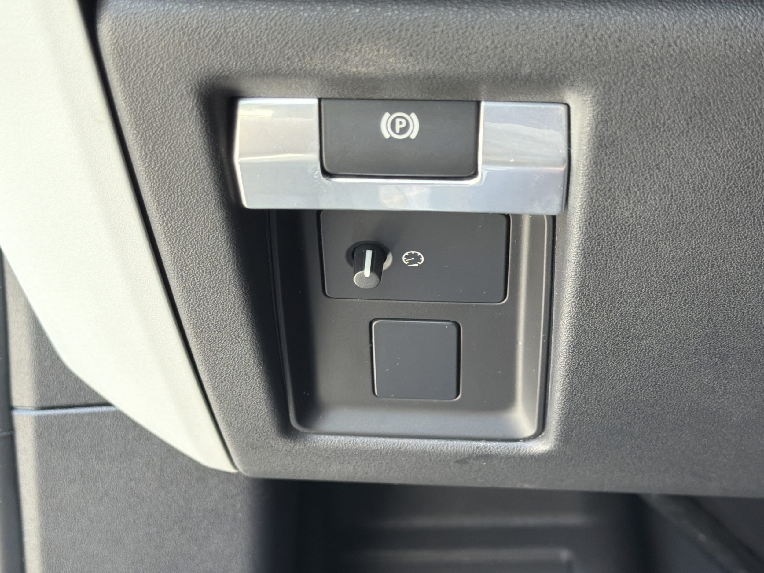 2020 Land Rover Defender HSE - Photo 24