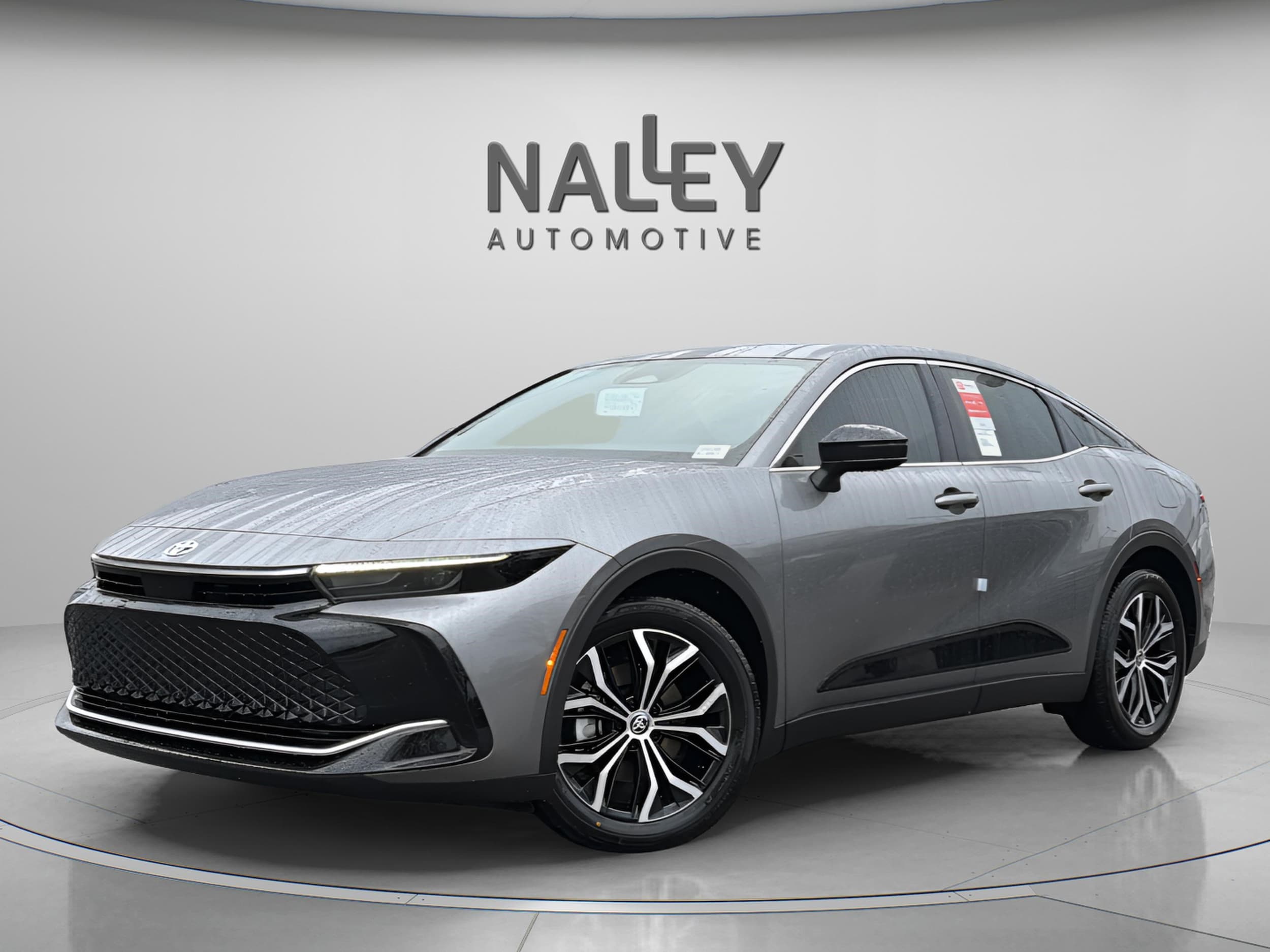 2026 Toyota Crown XLE's photo