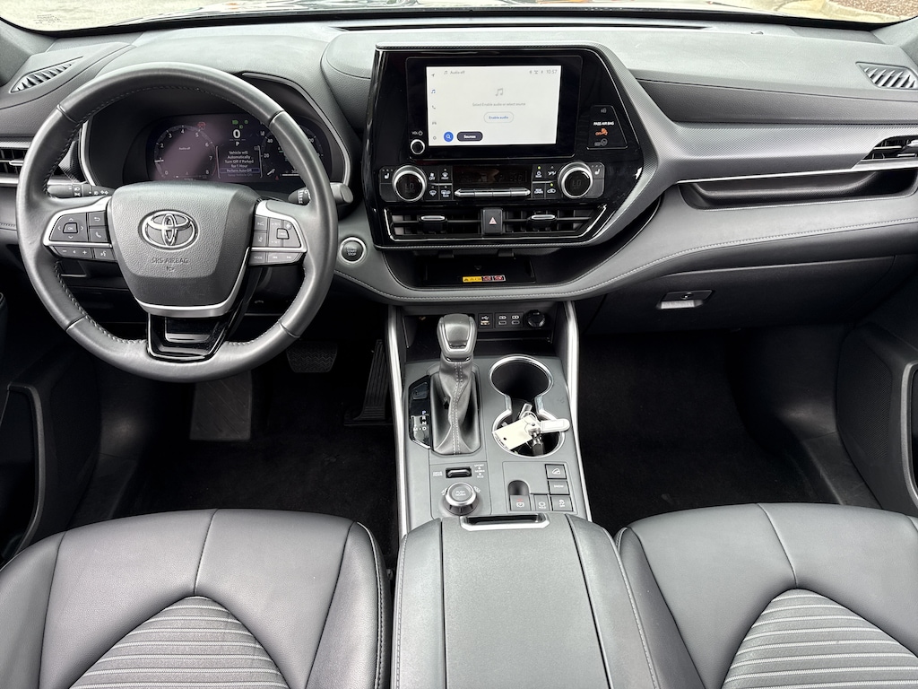 Certified 2025 Toyota Highlander XSE SUV