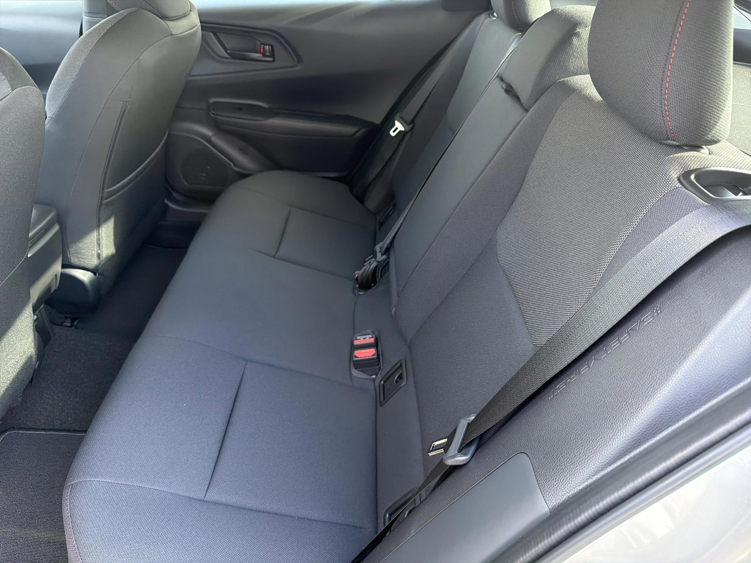 2026 Toyota Prius Plug-in Hybrid SE - Photo 26