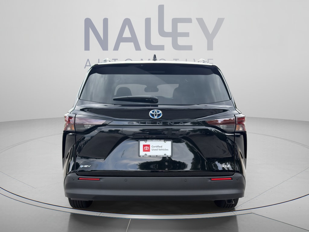 Used 2025 Toyota Sienna XLE Van Passenger Van