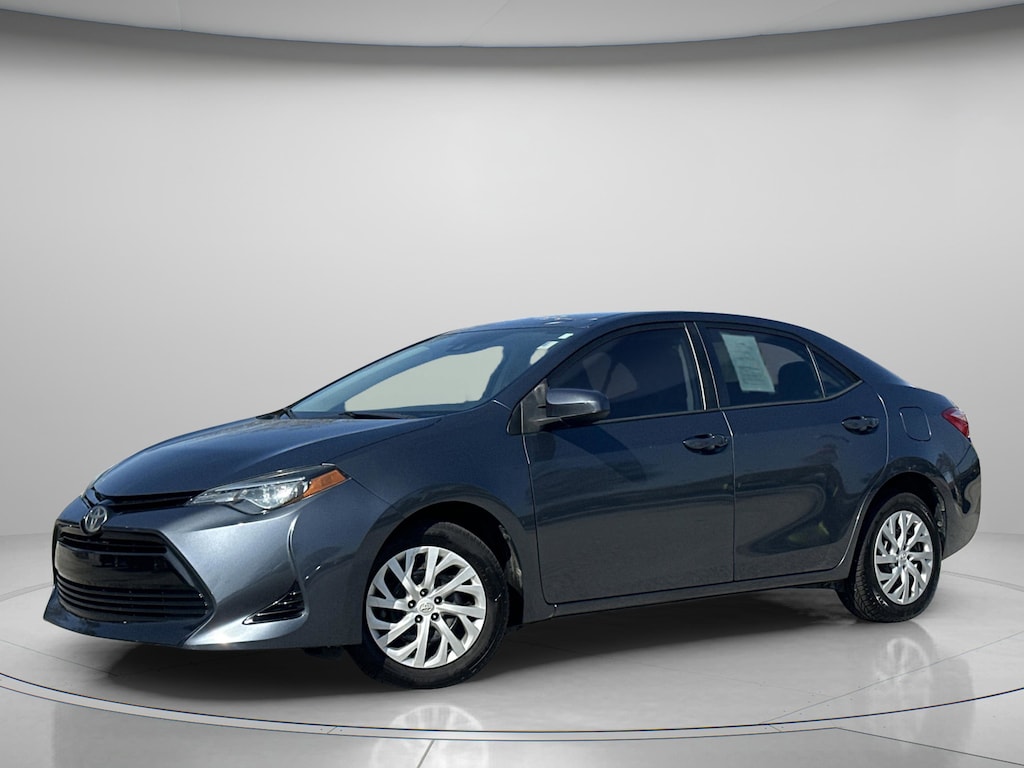 Used 2018 Toyota Corolla LE Sedan
