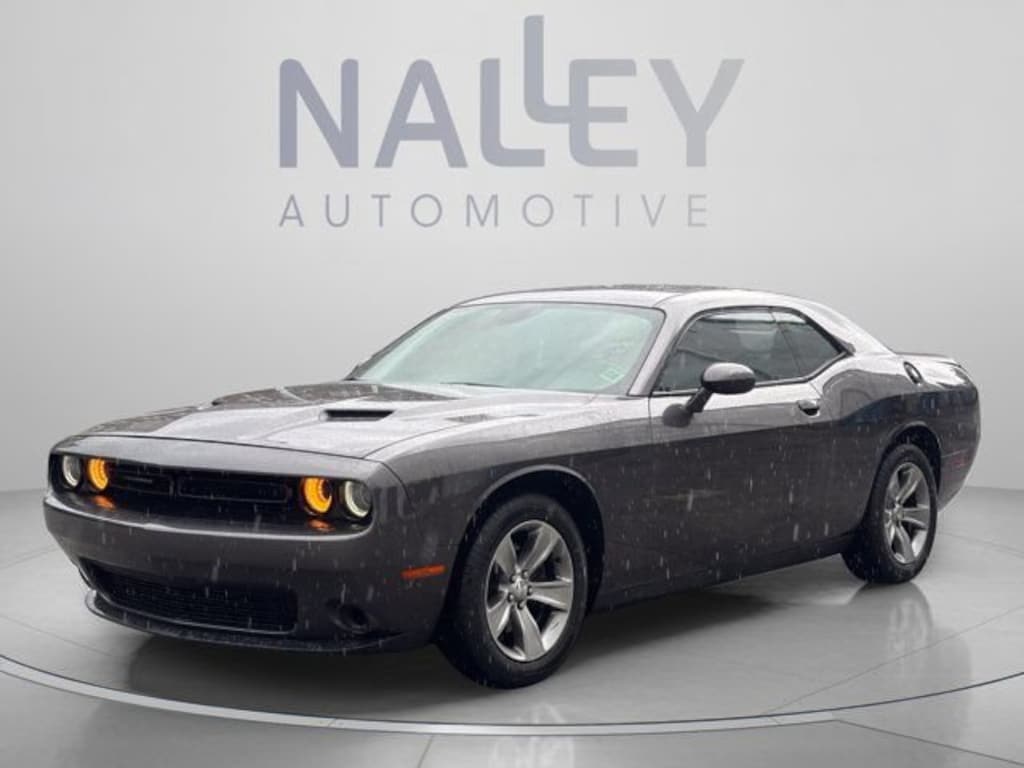 Used 2016 Dodge Challenger SXT Coupe