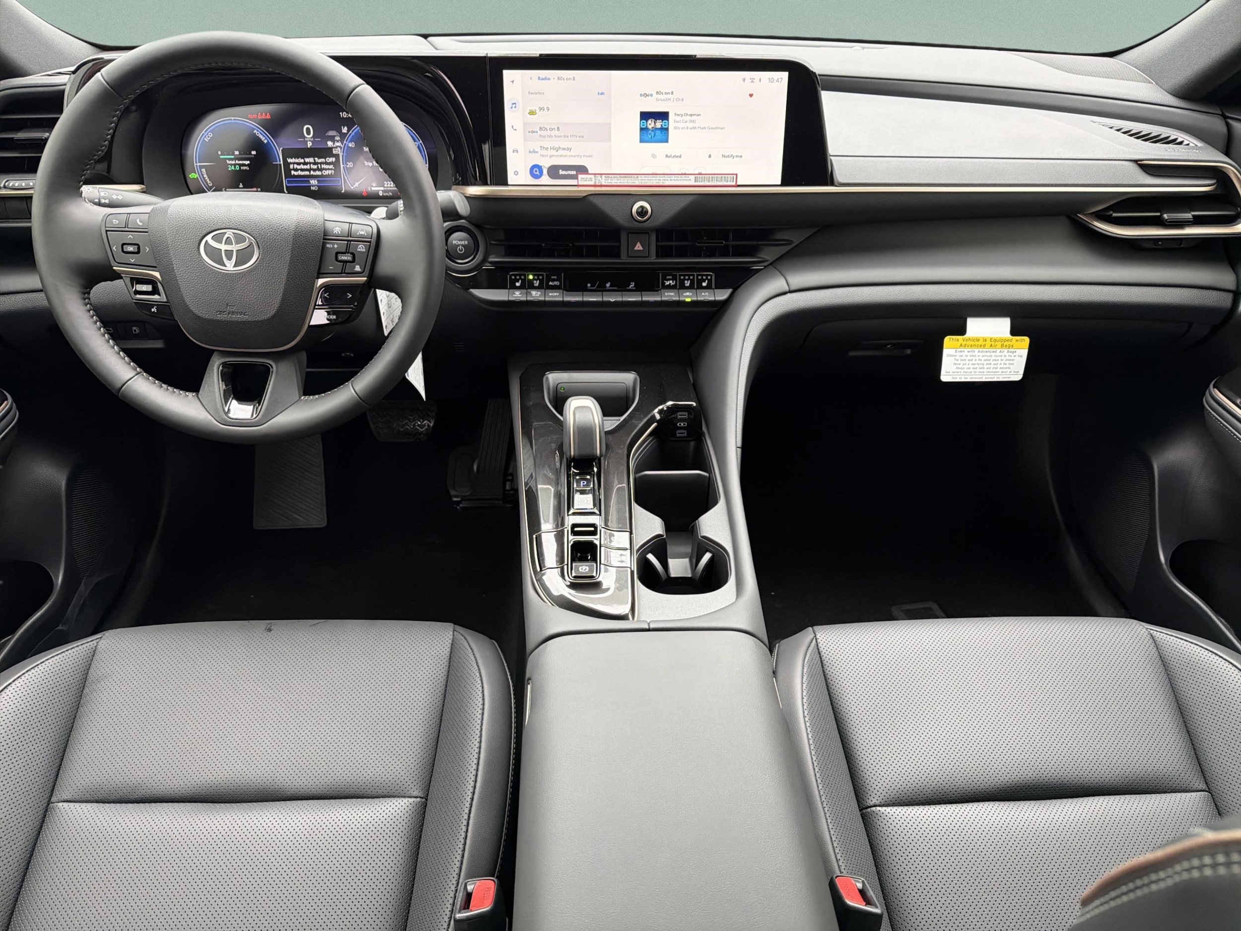 2026 Toyota Crown XLE - Photo 7