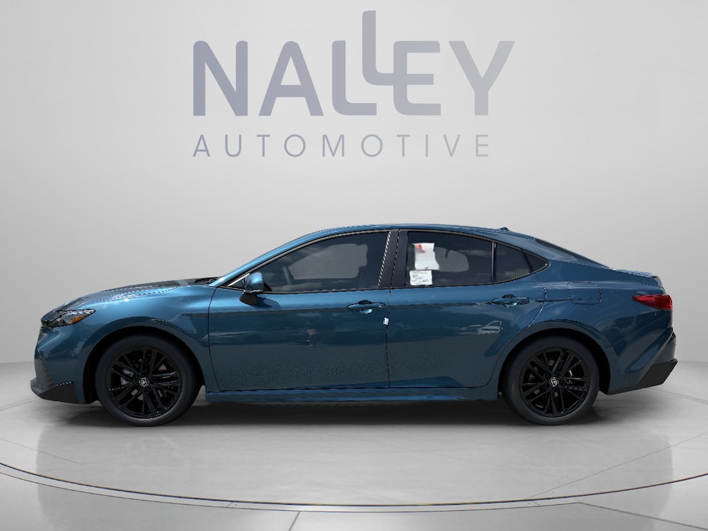 Used 2025 Toyota Camry SE Sedan